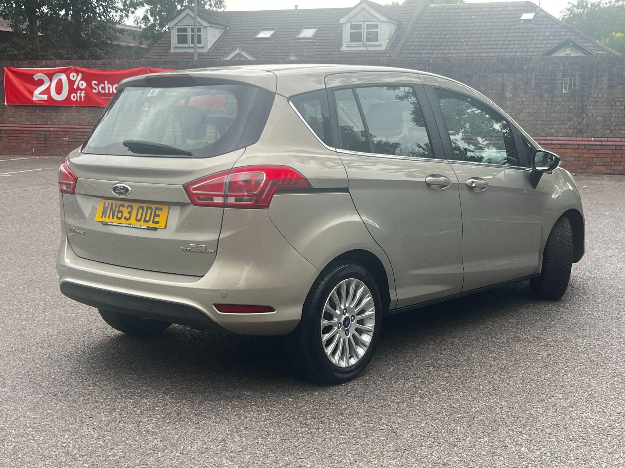 Ford B-Max view 7