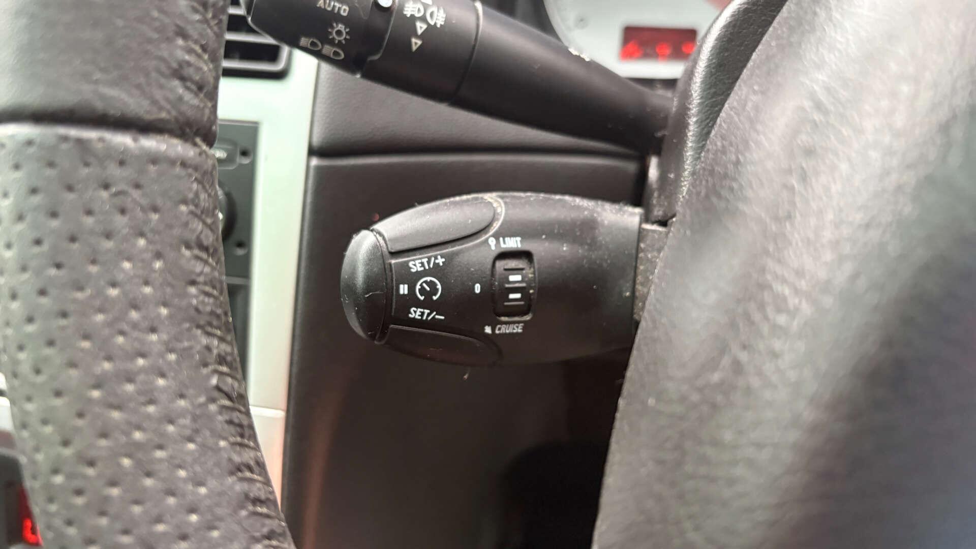 Peugeot 307 view 18