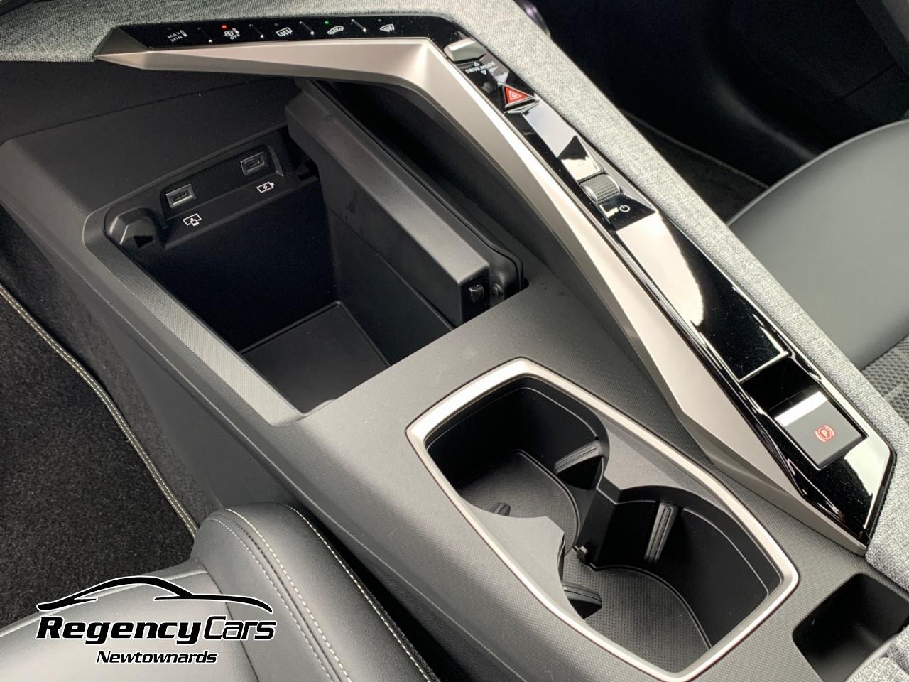 Peugeot 3008 view 12