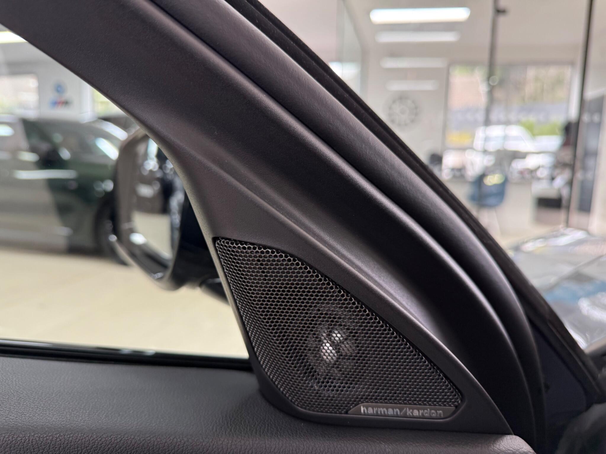 BMW 1 Series view 40