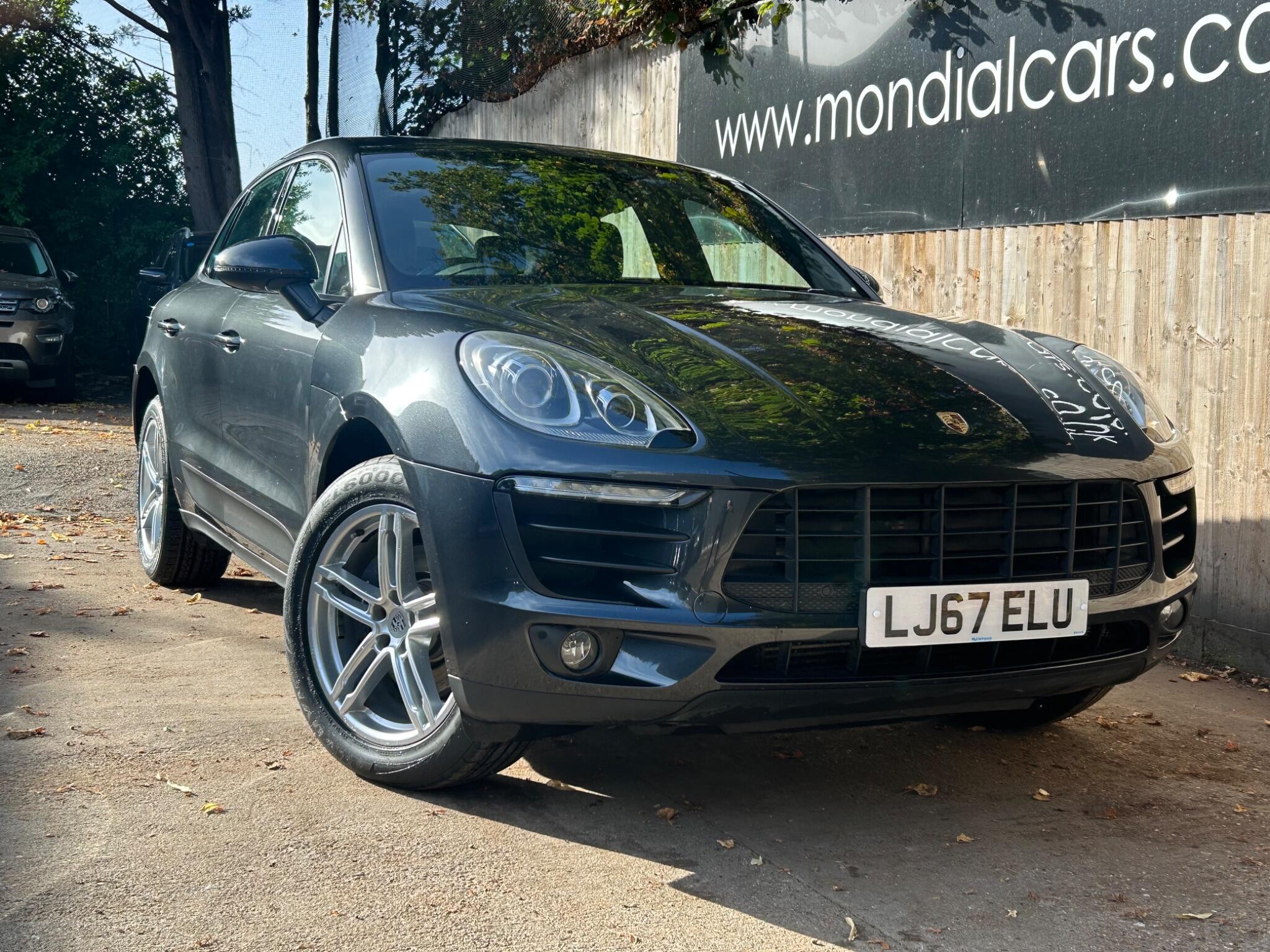 Porsche Macan view 10
