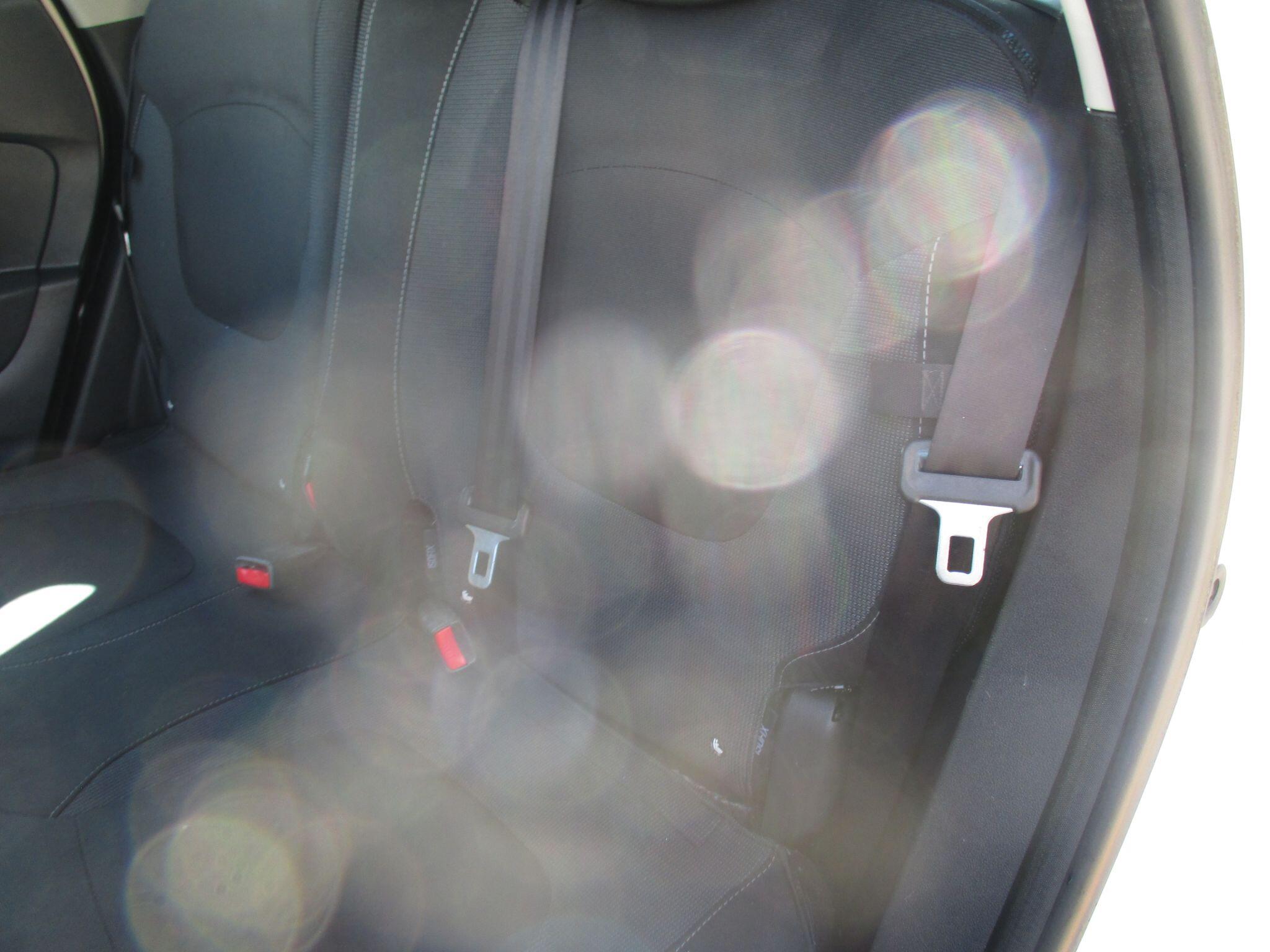 Renault Captur view 30