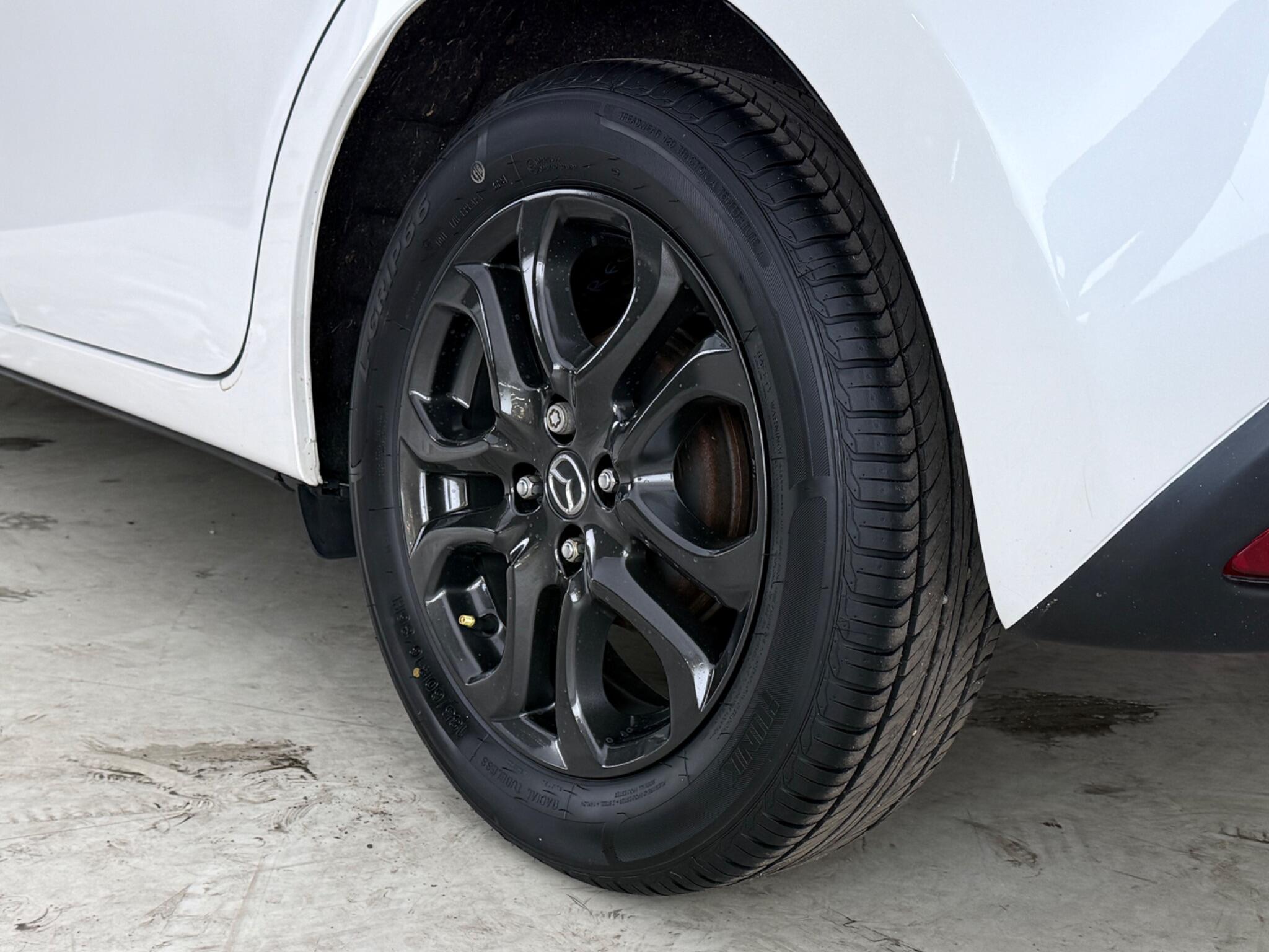 Mazda Mazda2 view 9