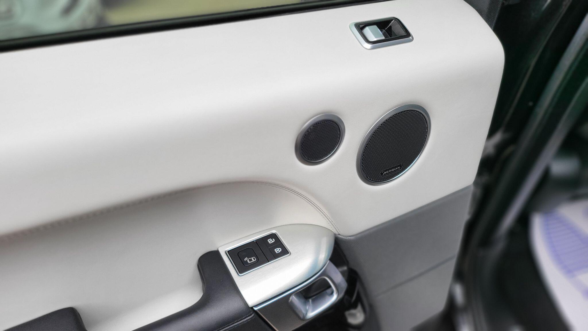 Land Rover Range Rover Sport view 48