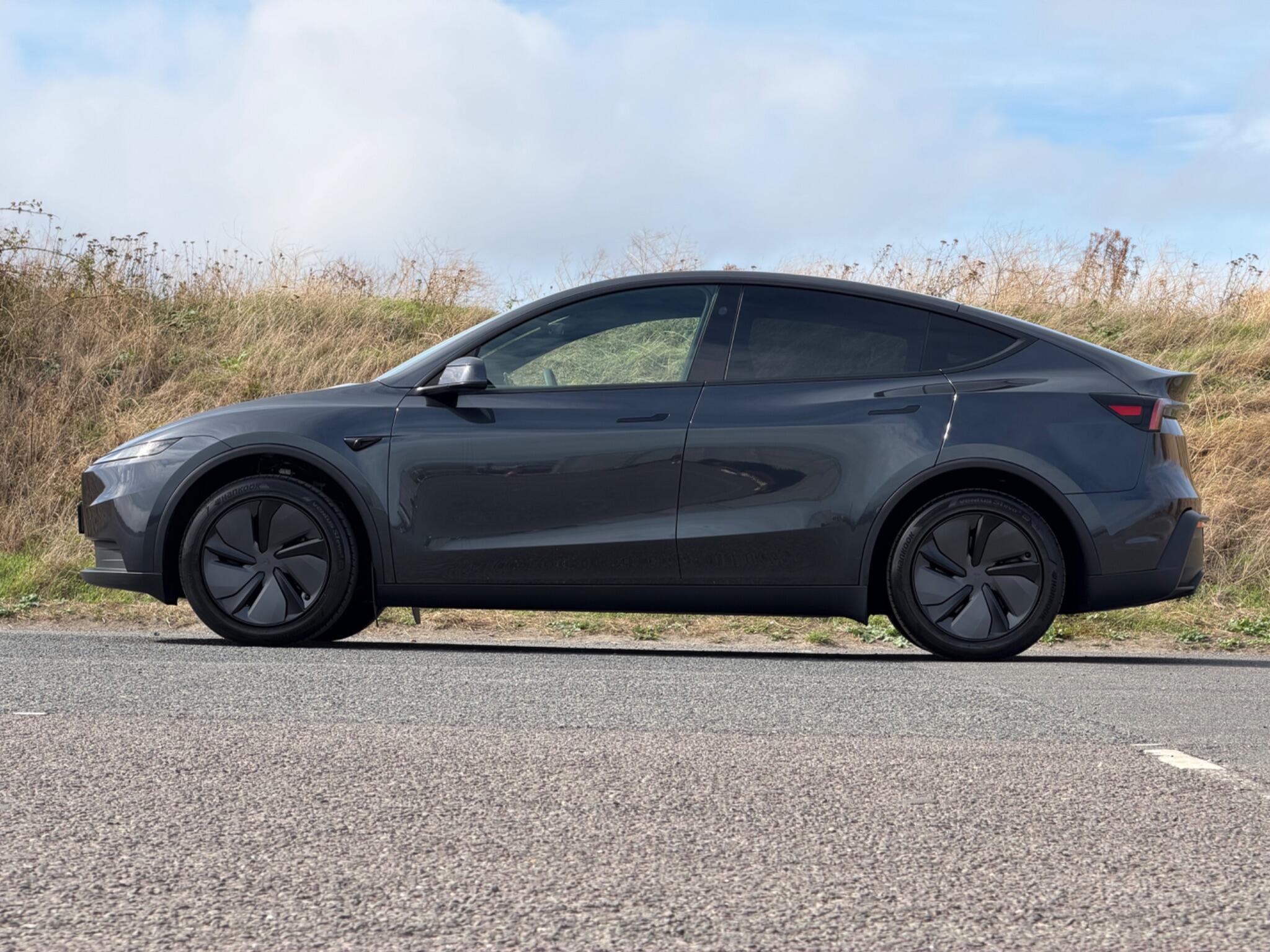 Tesla Model Y view 43
