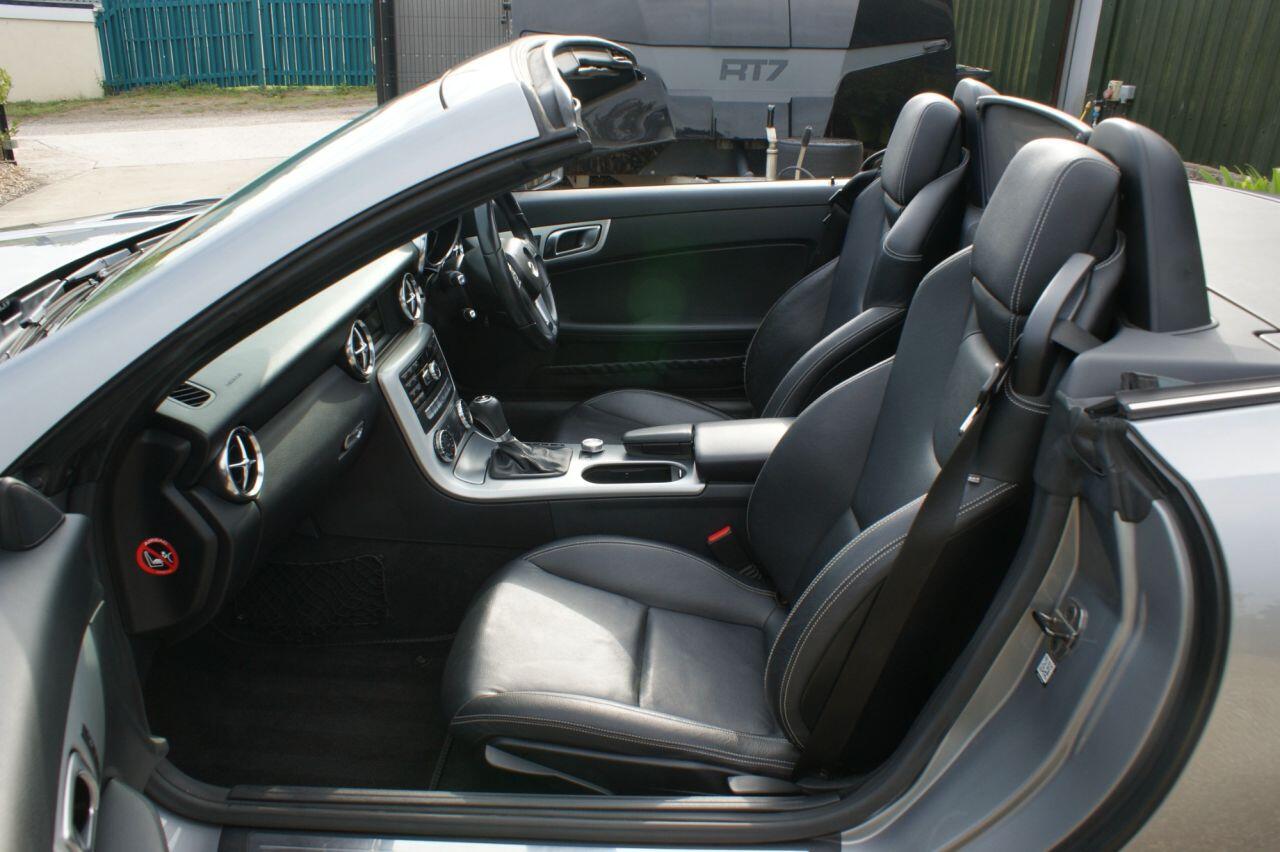 Mercedes-Benz SLK view 26
