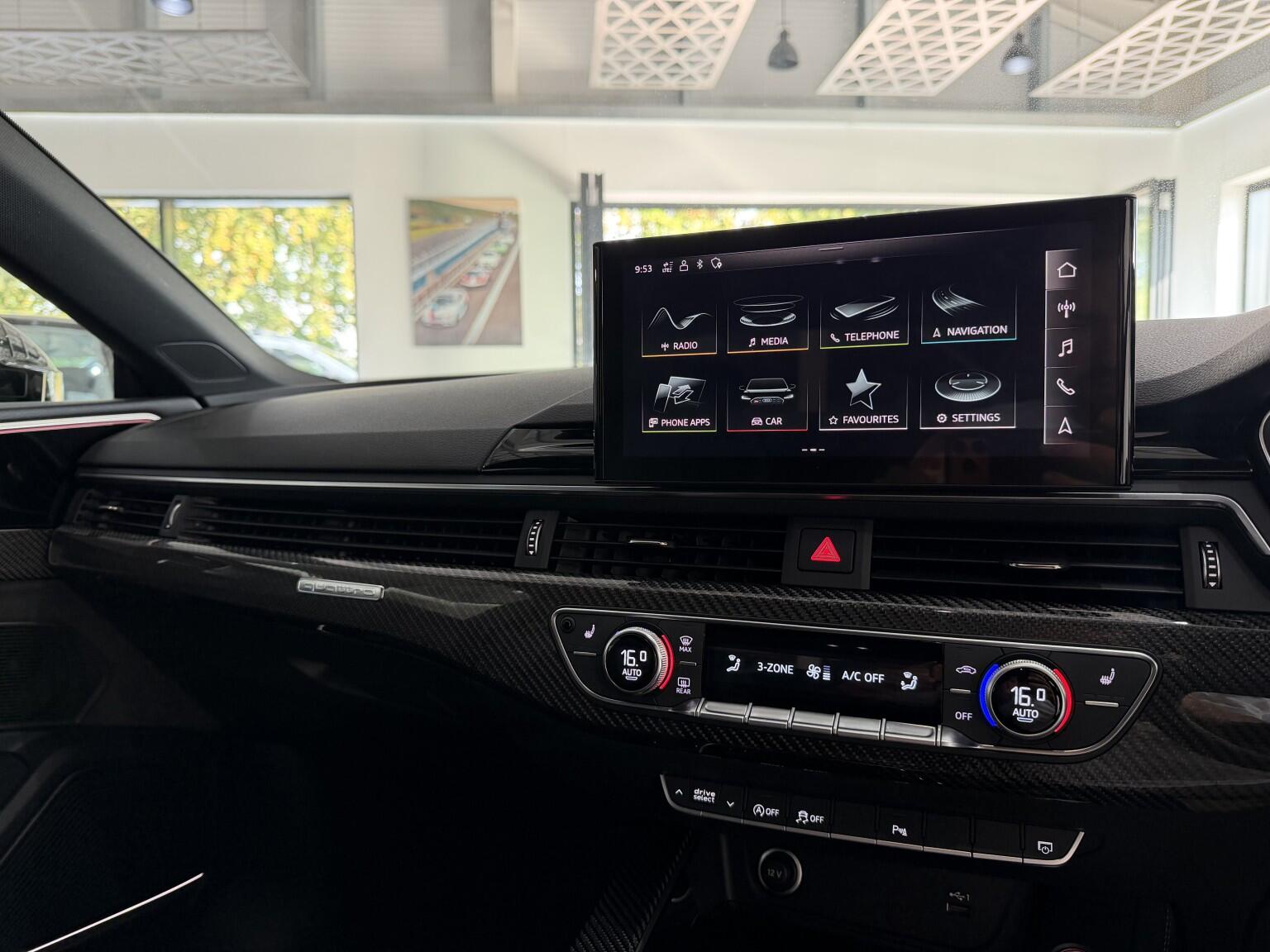 Audi RS5 view 17