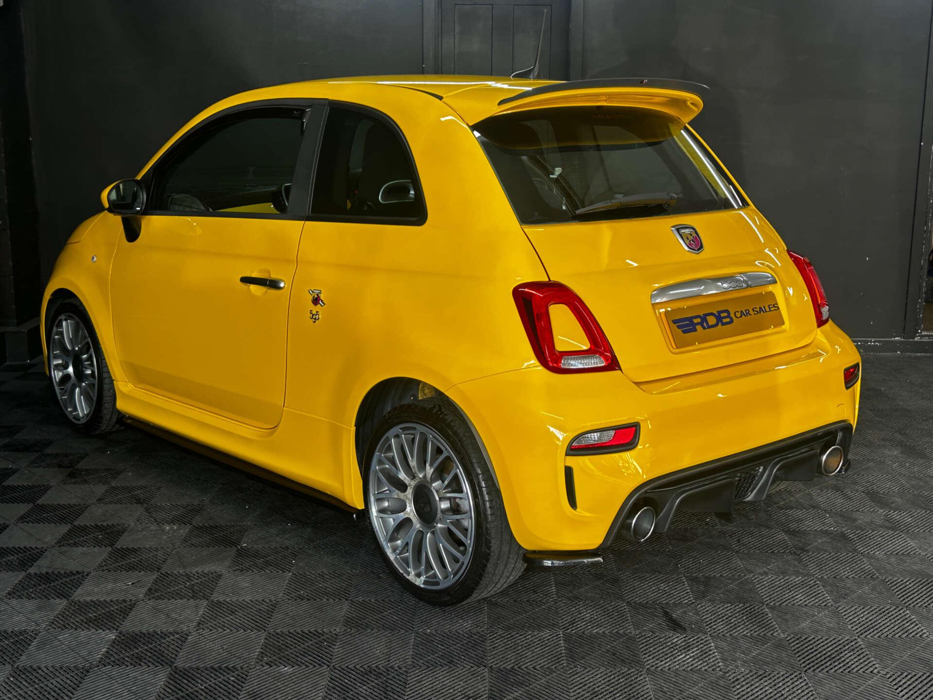 Abarth 595 view 19