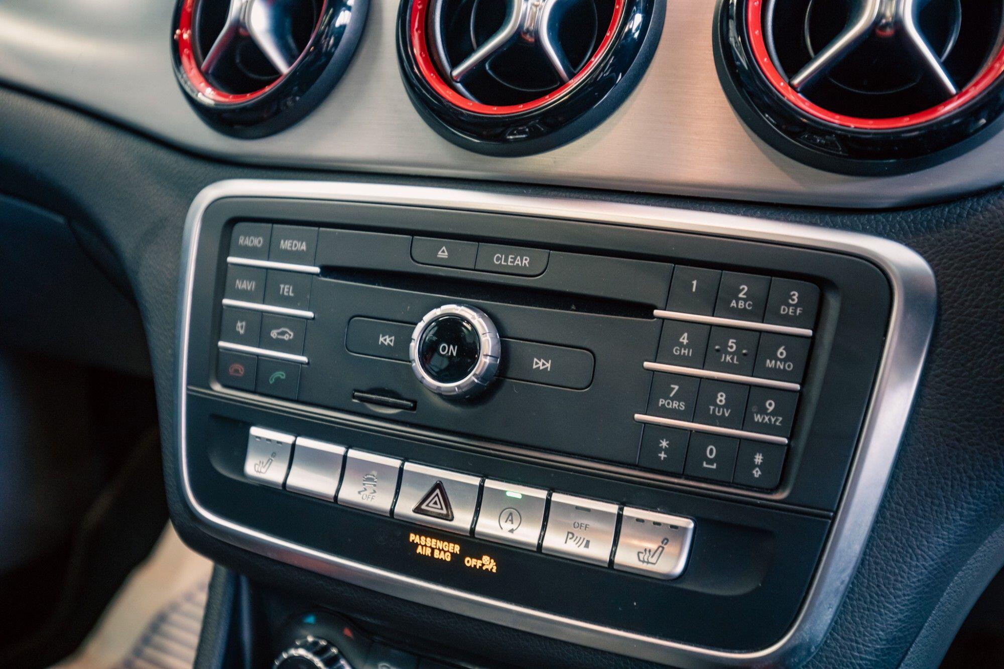 Mercedes-Benz CLA view 18