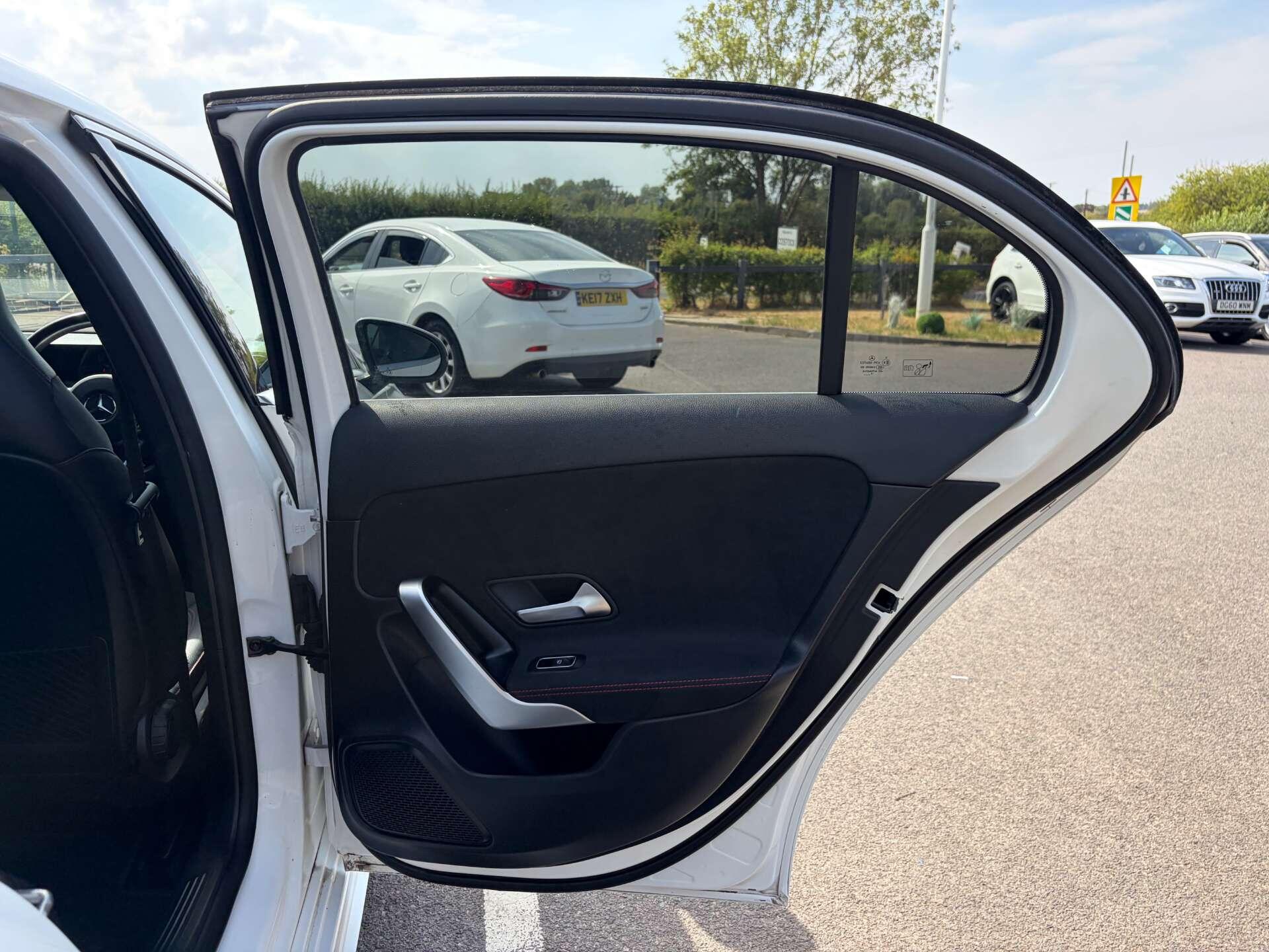 Mercedes-Benz A-Class view 26
