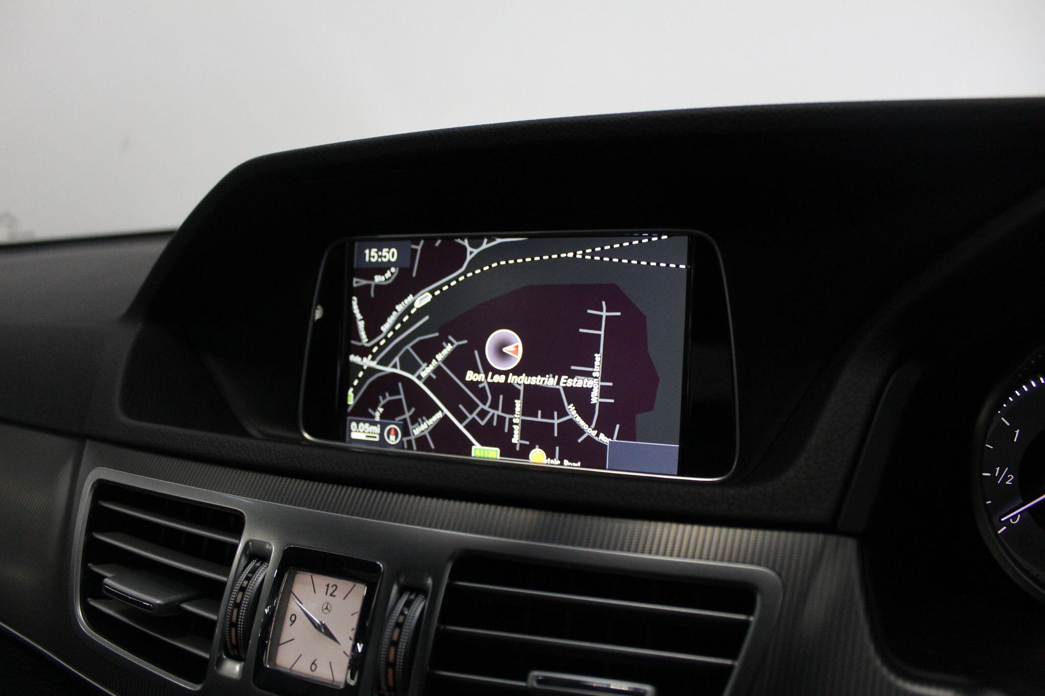 Mercedes-Benz E-Class view 35
