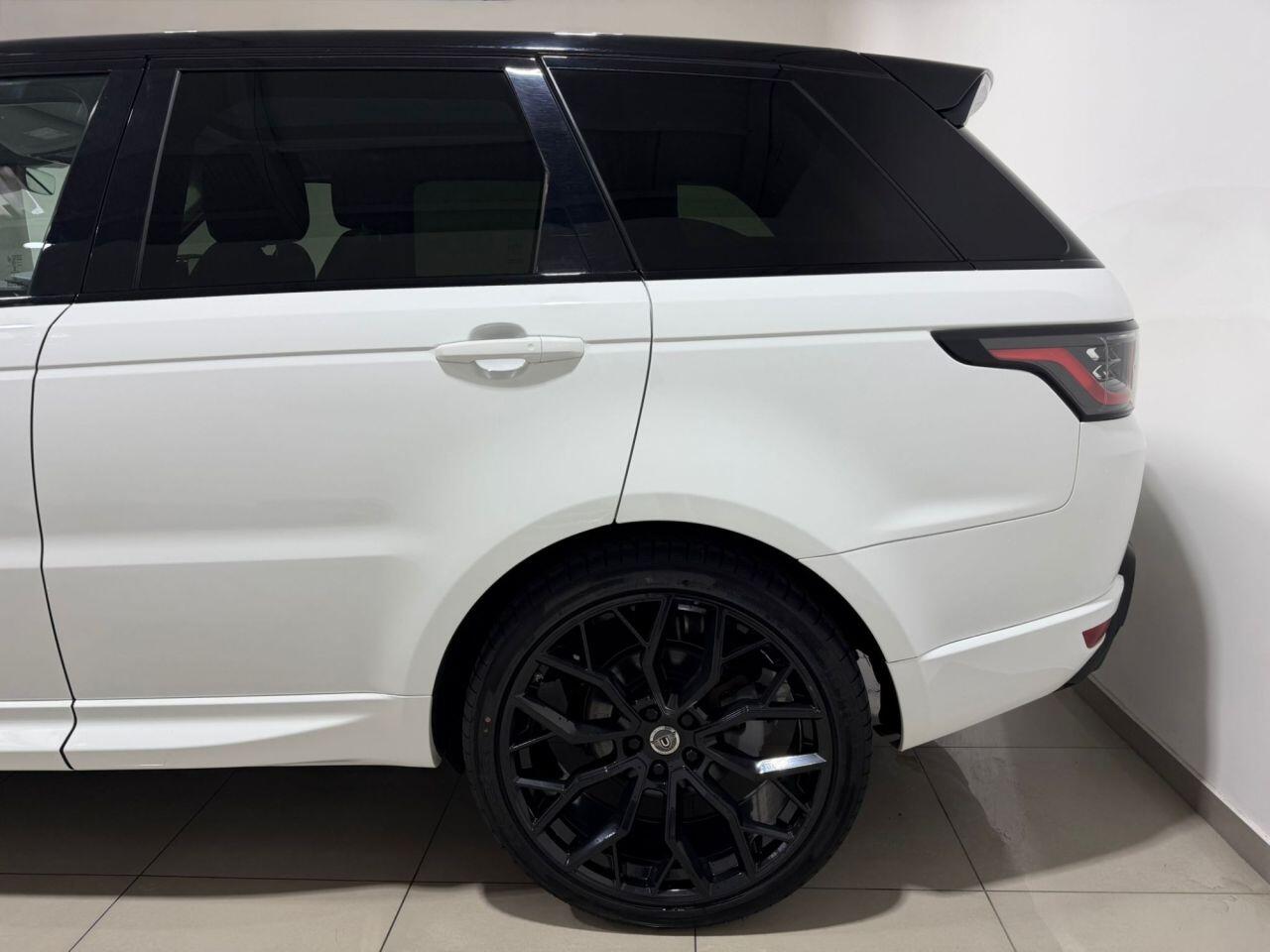 Land Rover Range Rover Sport view 9