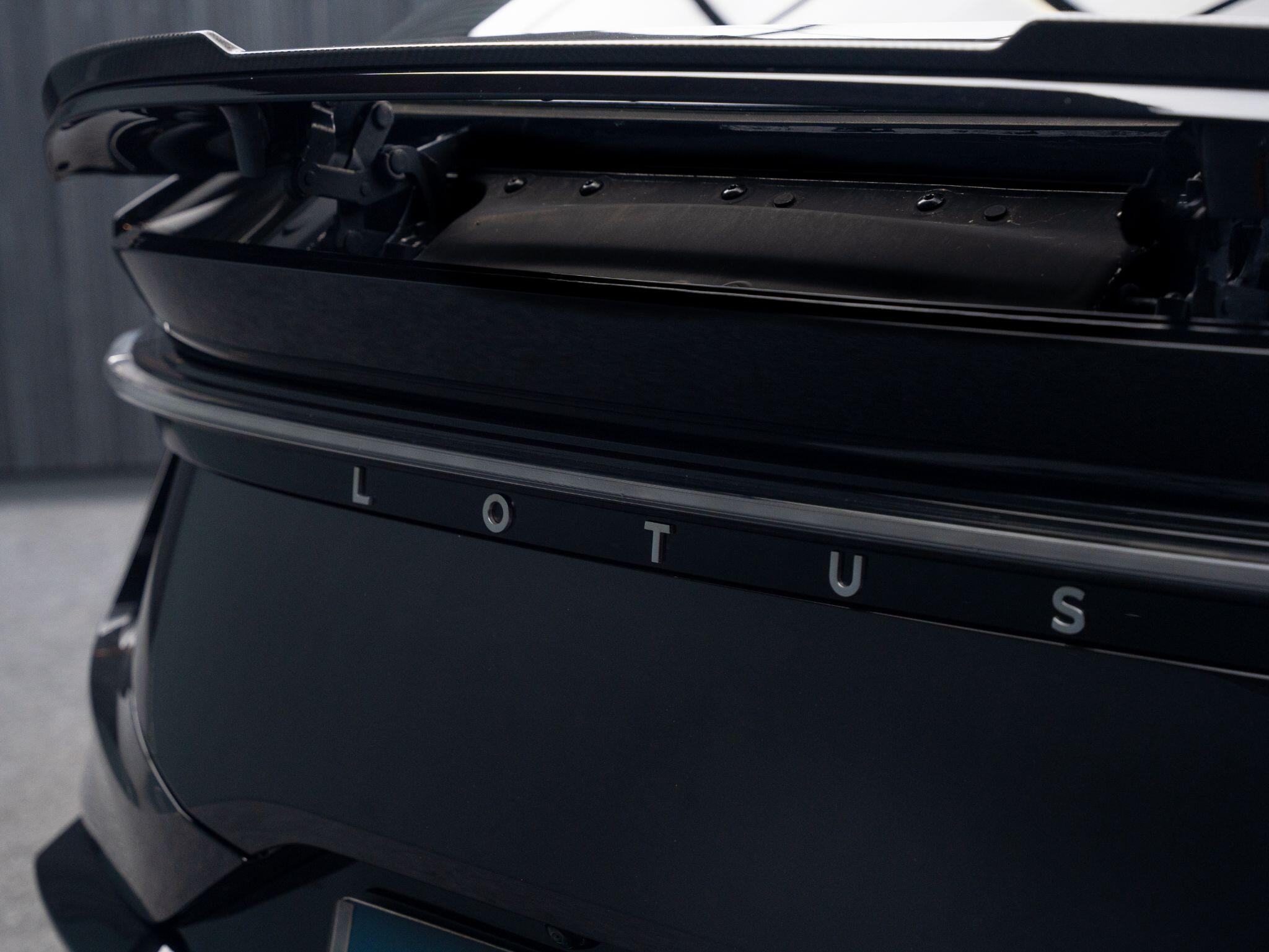 Lotus Eletre view 21