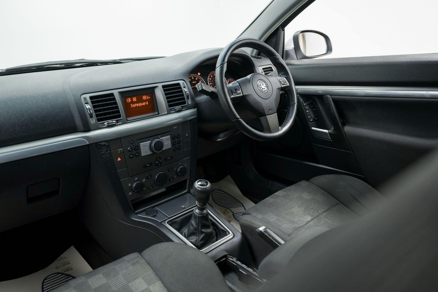 Vauxhall Vectra view 20
