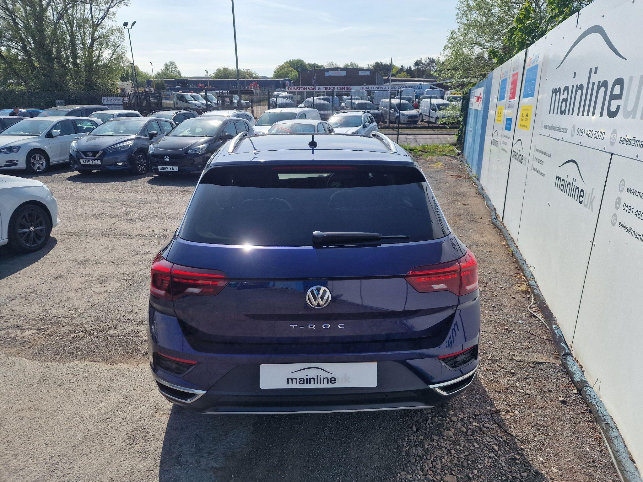 Volkswagen T-Roc view 28