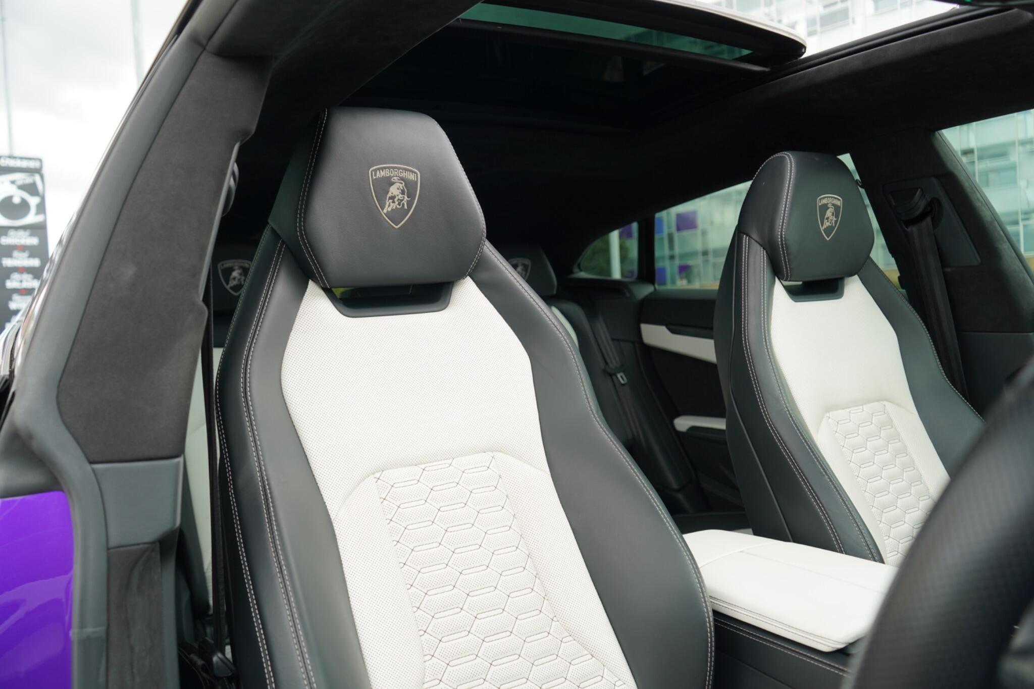 Lamborghini Urus view 2