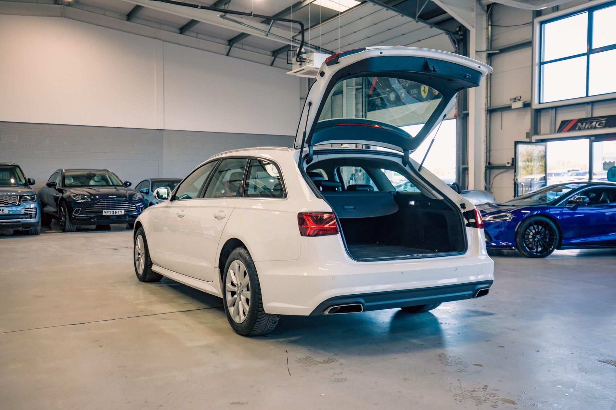 Audi A6 view 33
