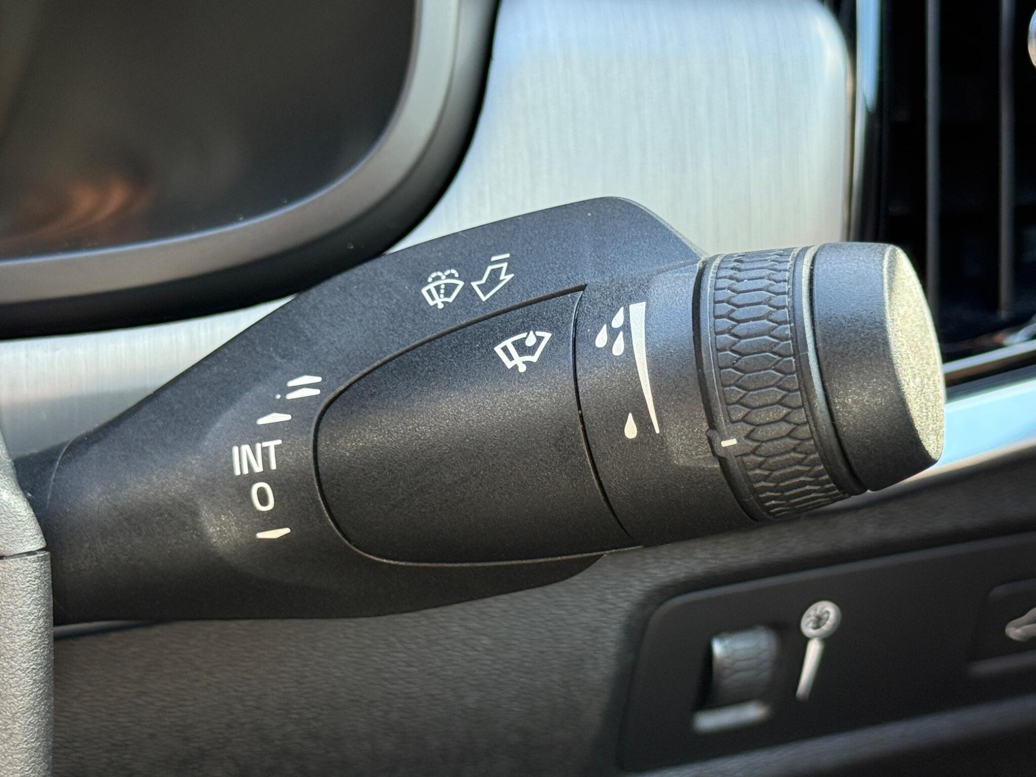 Volvo S90 - Image 76