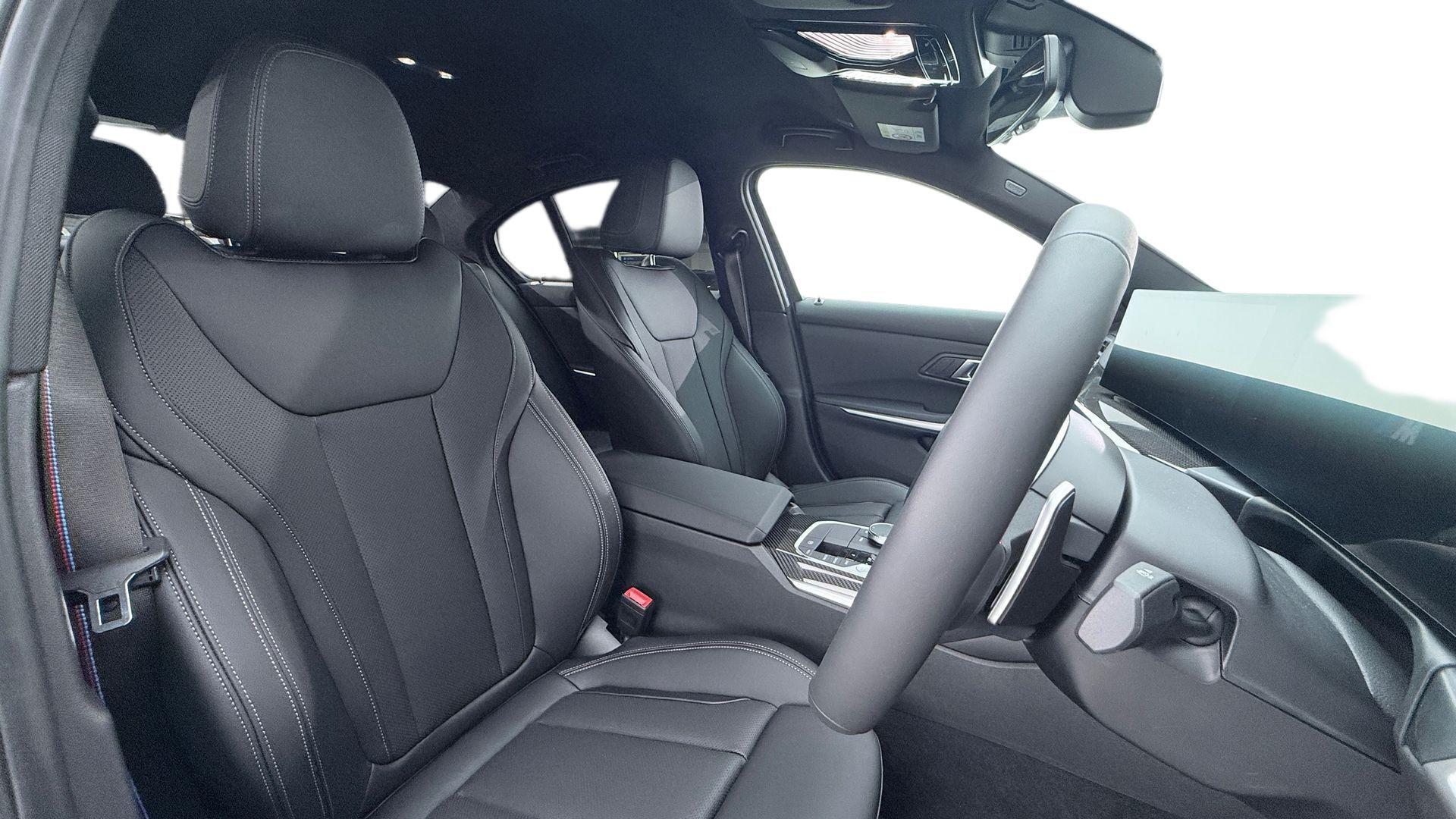 BMW 3 Series view 11