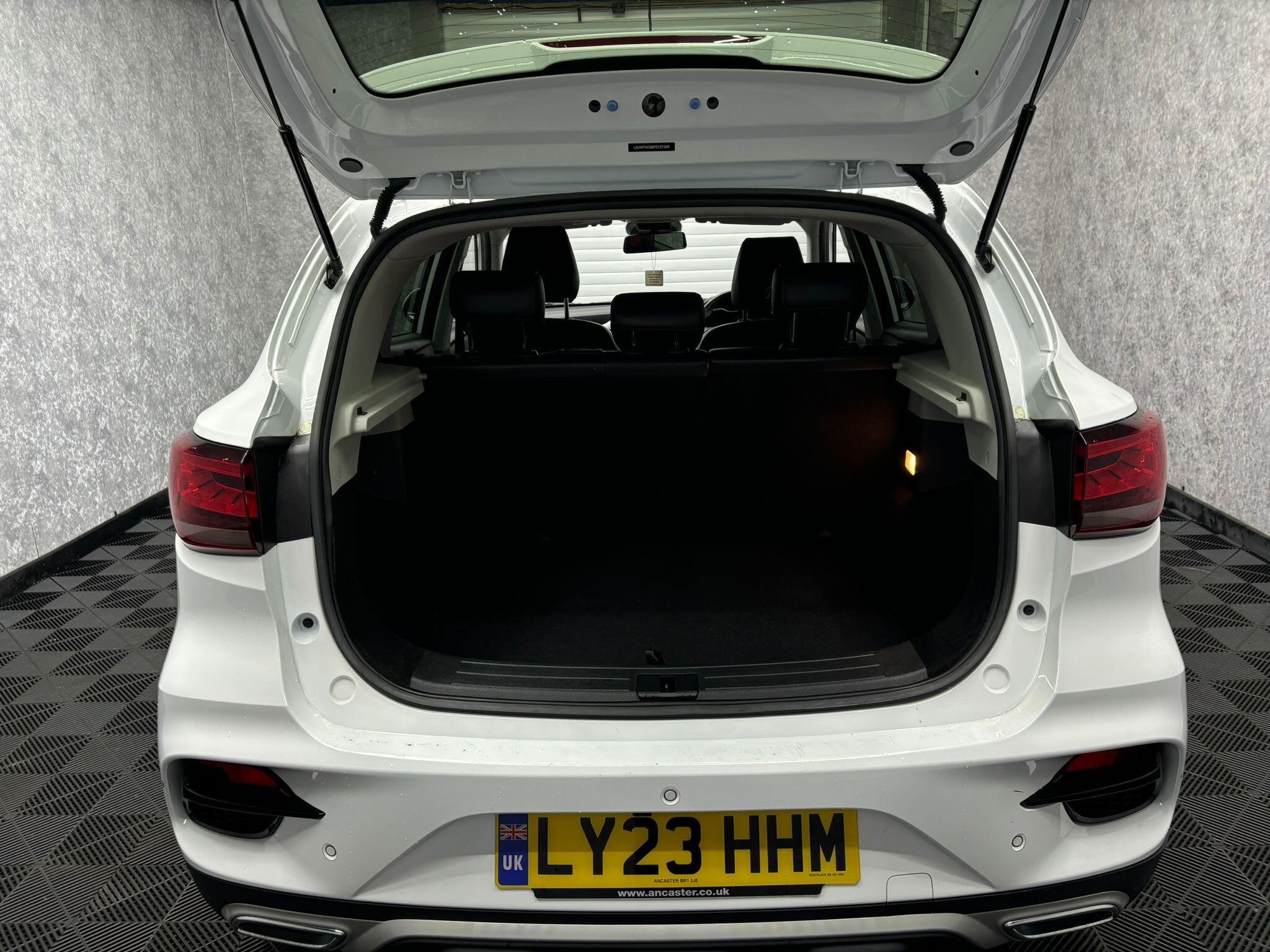 MG MG ZS view 39