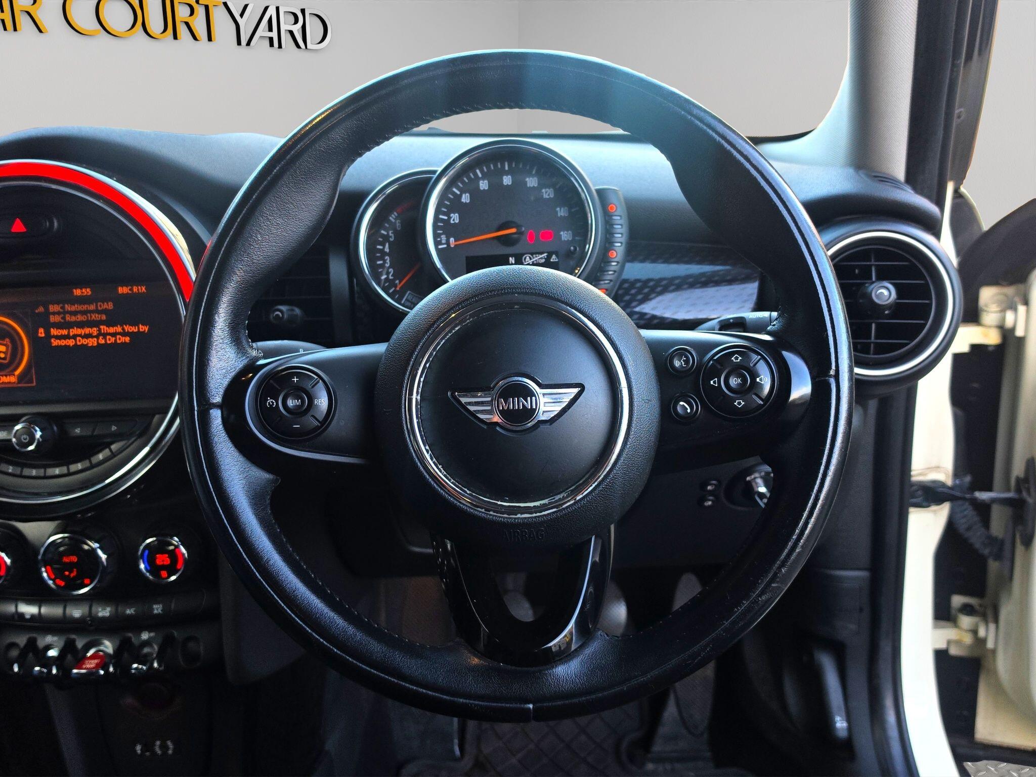 Mini Cooper view 23