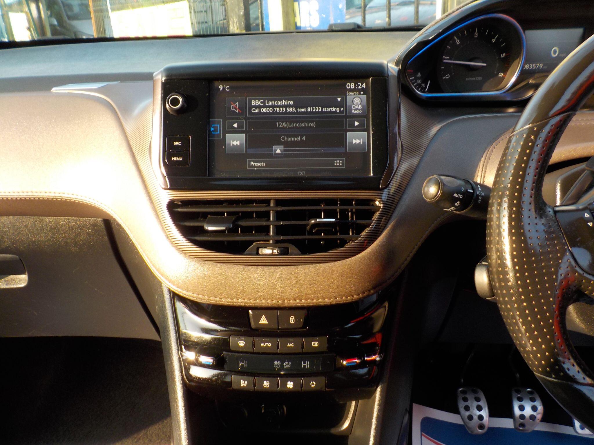 Peugeot 2008 1.6 BlueHDi Feline Euro 6 (s/s) 5dr (Calima)