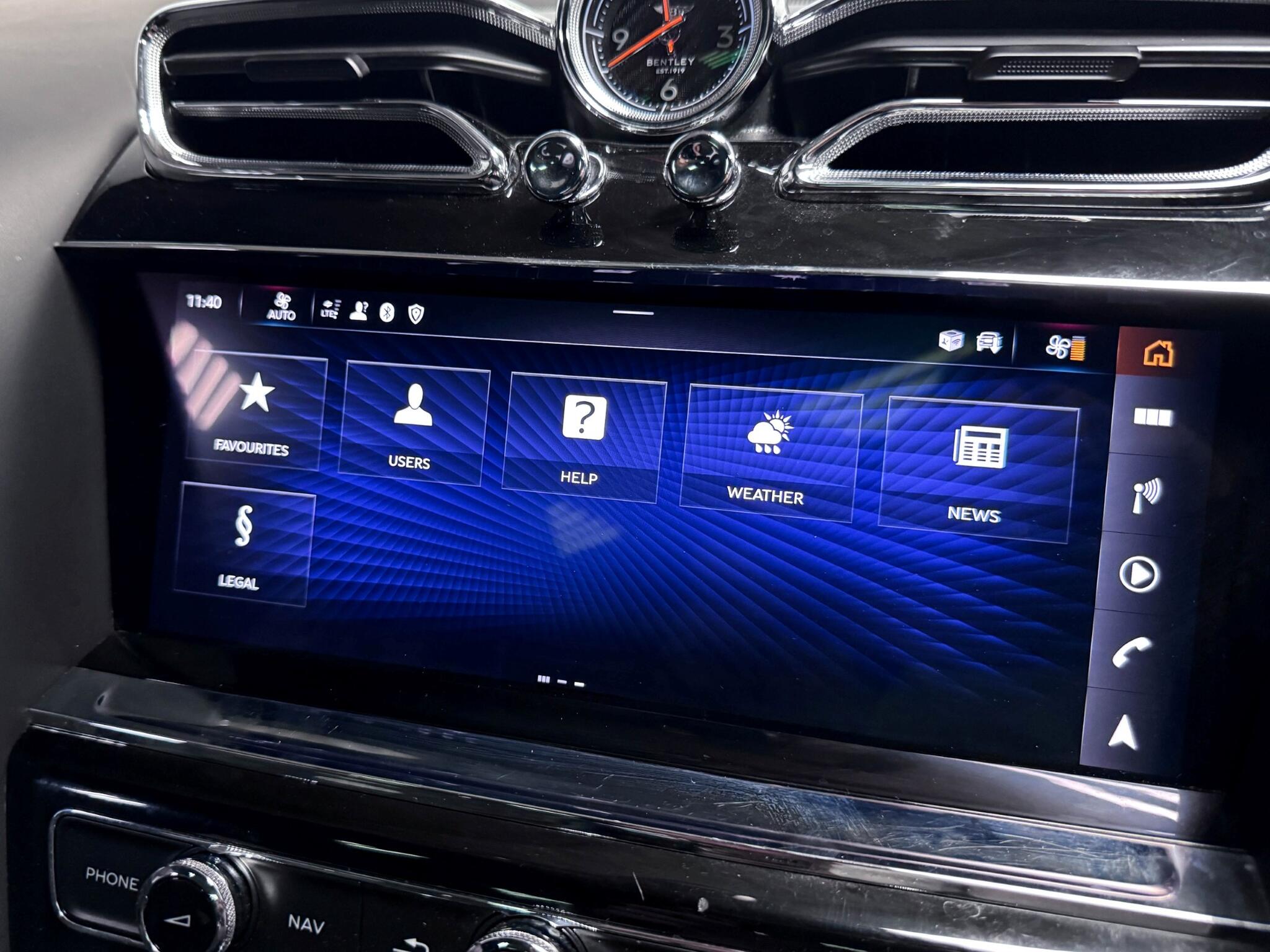 Bentley Bentayga view 69