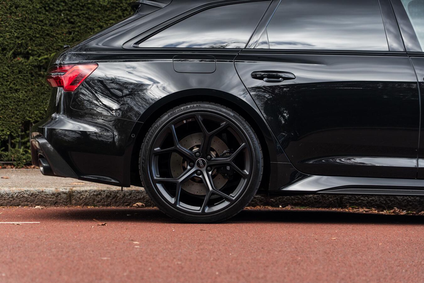 Audi RS6 Avant view 21
