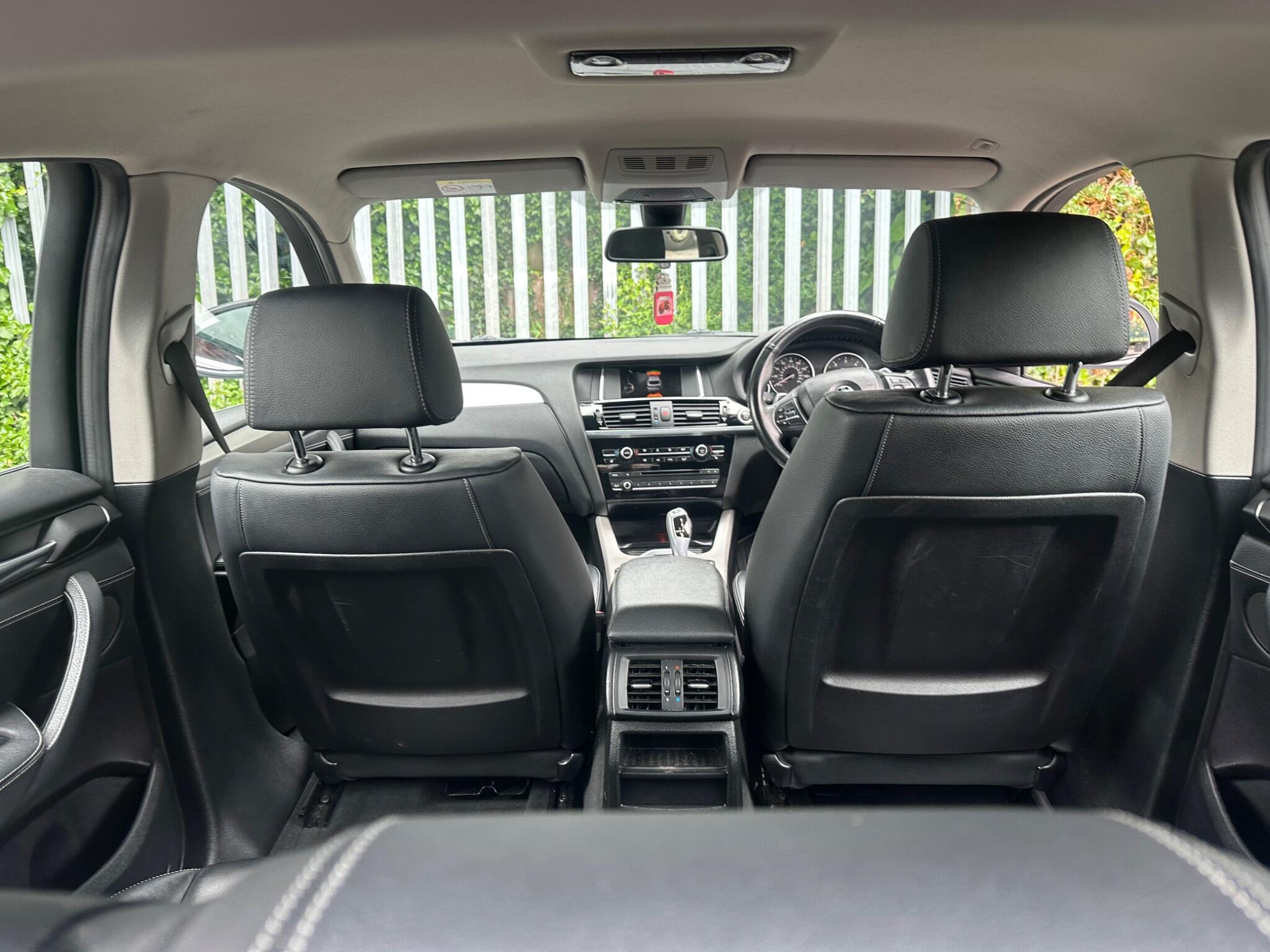 BMW X4 view 8