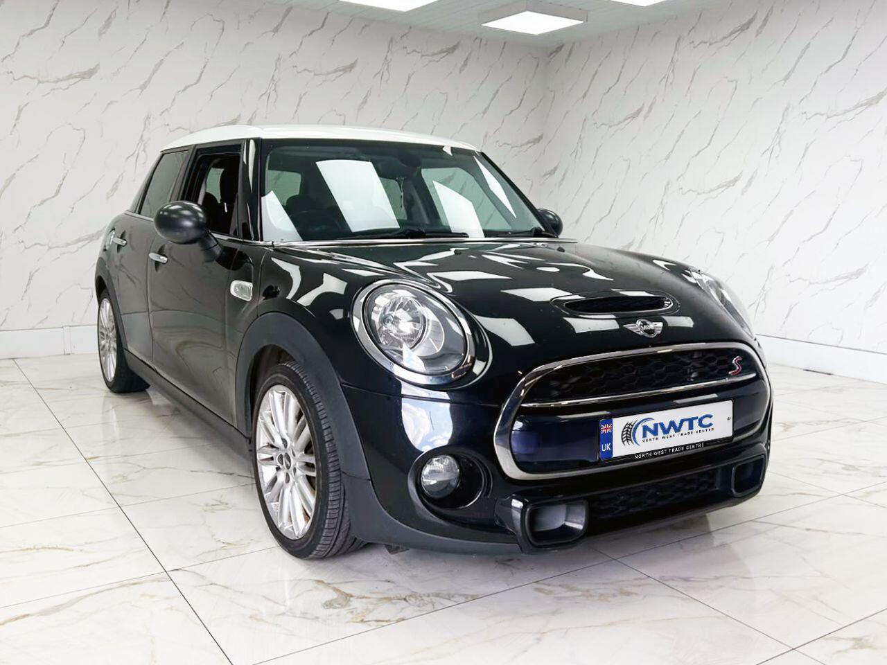Mini Hatch view 4