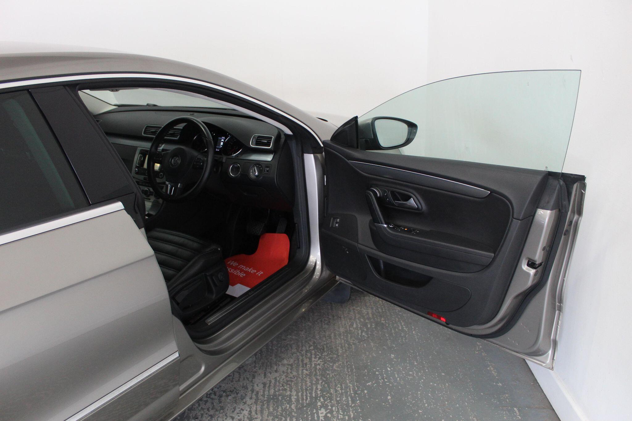 Volkswagen CC view 25