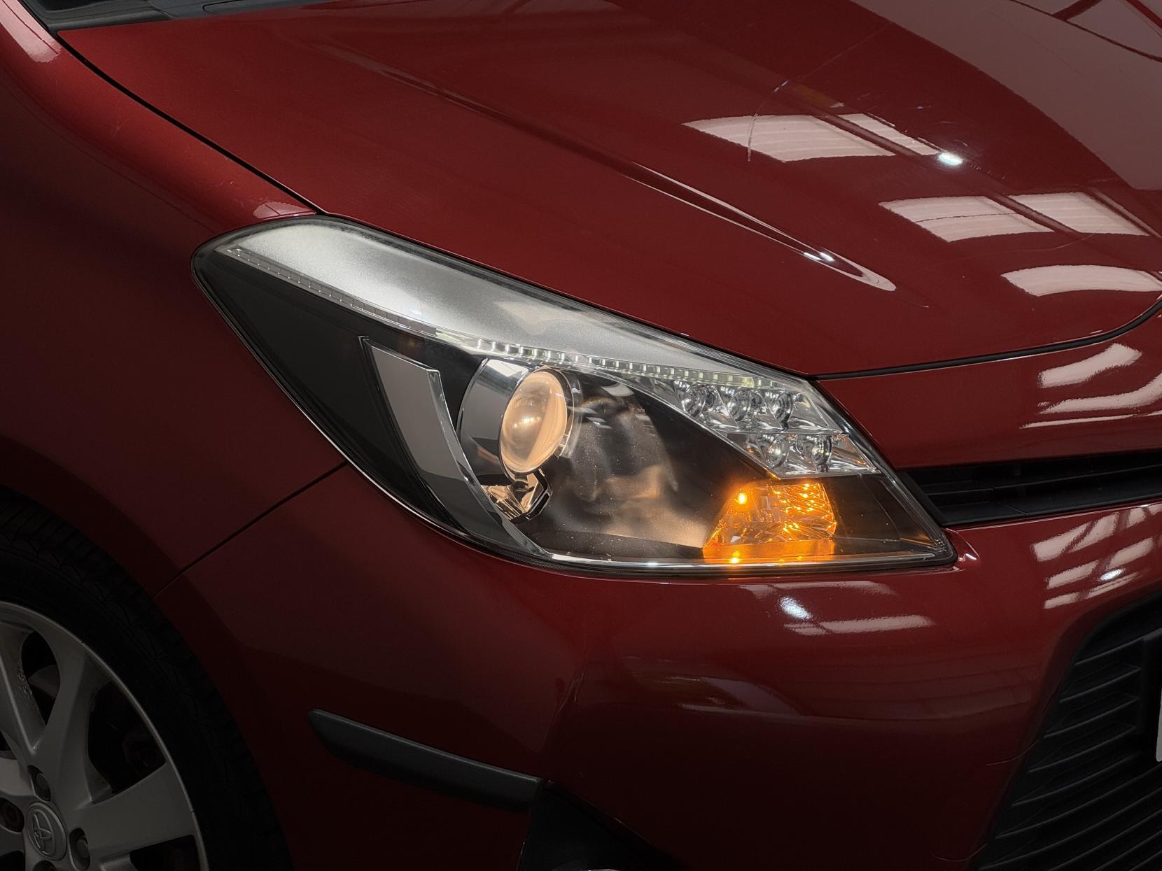 Toyota Yaris view 5