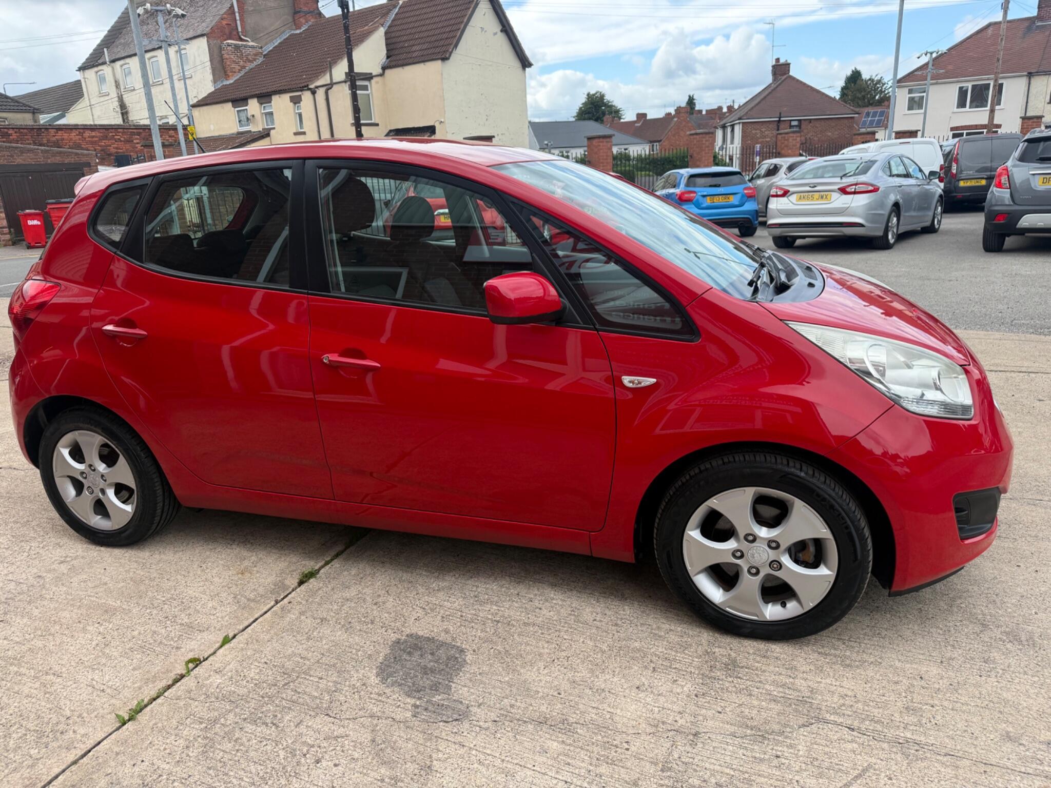 Kia Venga view 6