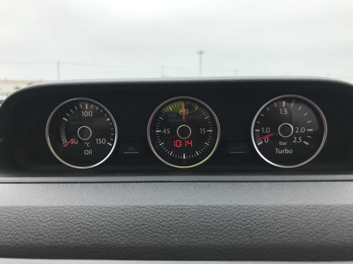 Volkswagen Beetle view 20
