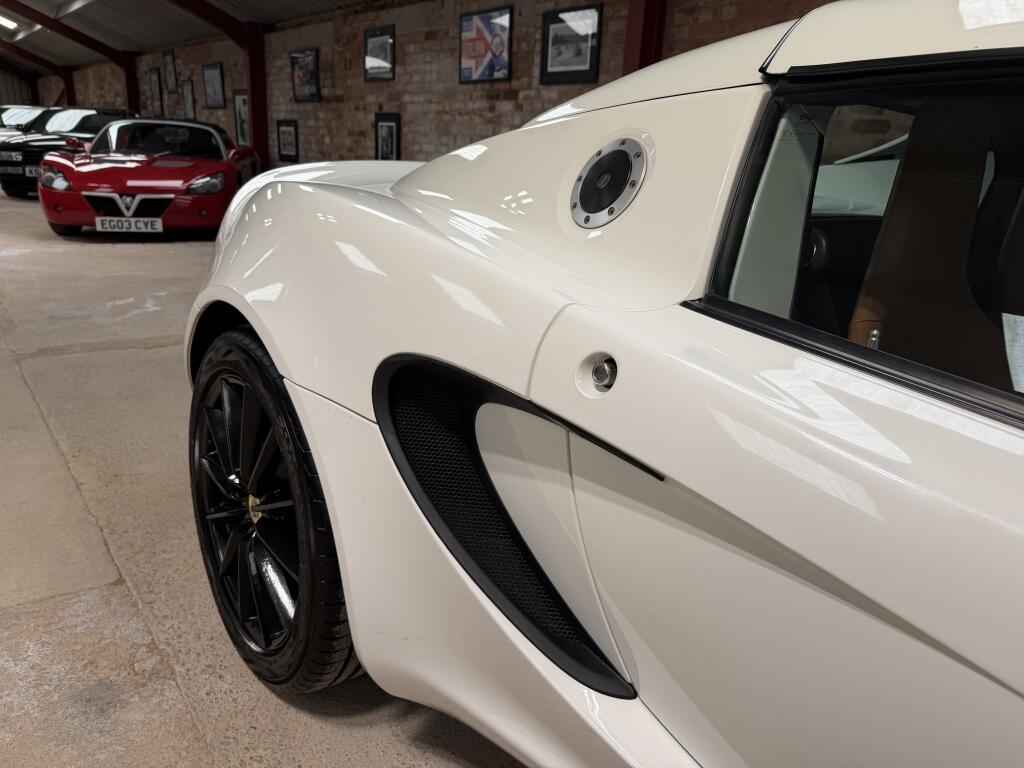 Lotus Elise view 25