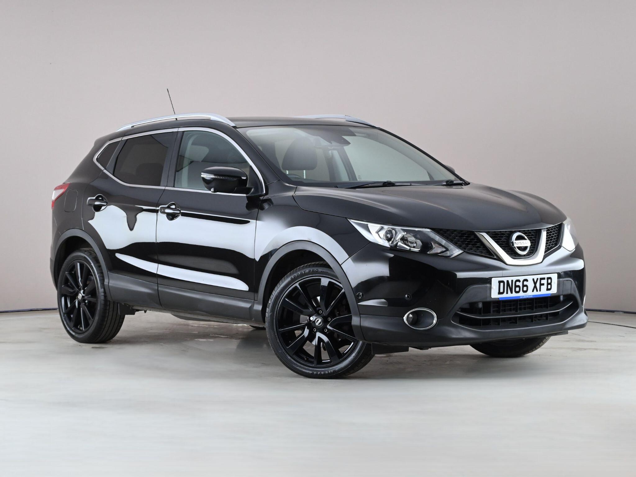 2016 Nissan Qashqai in Black for sale