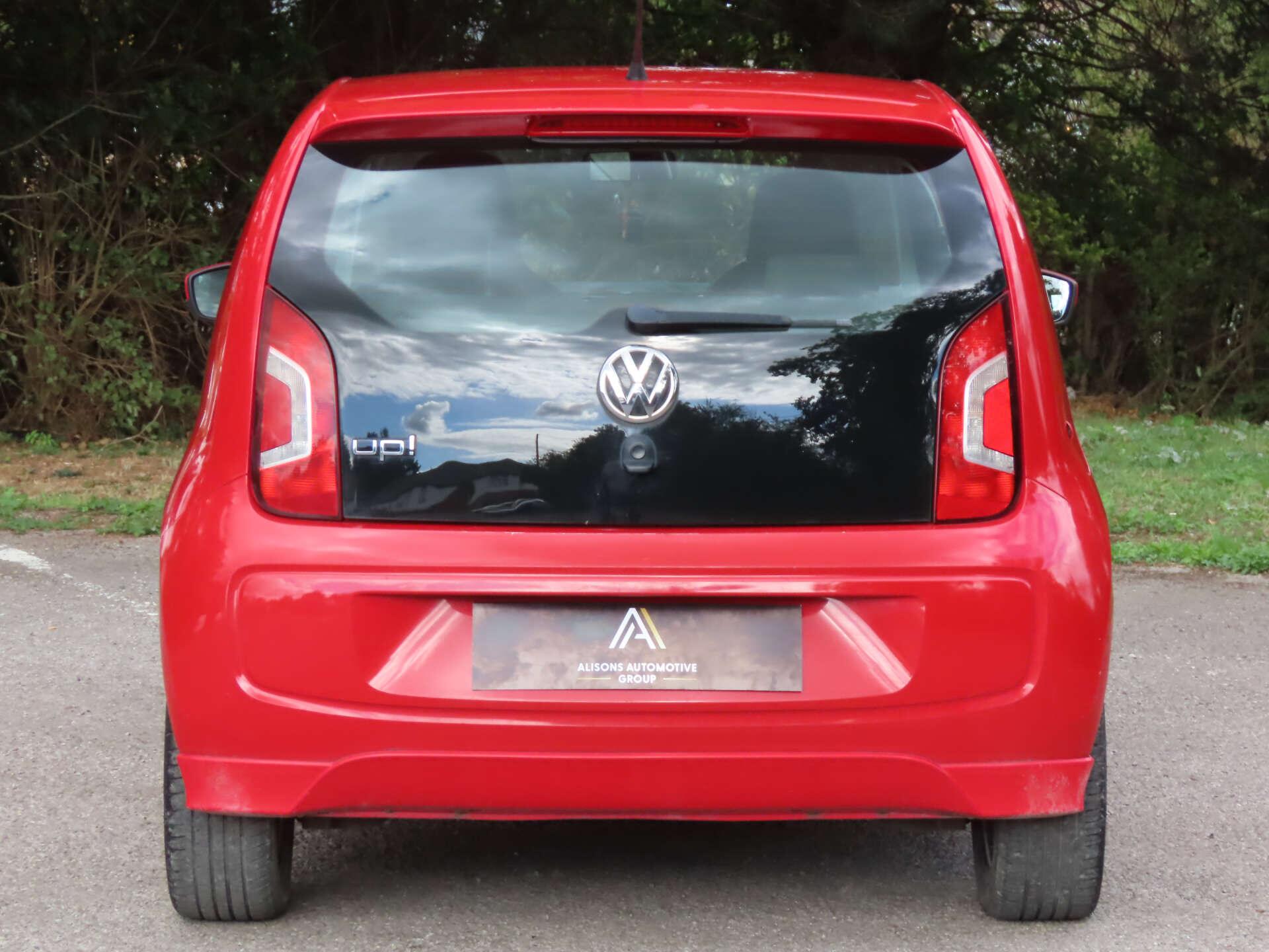 Volkswagen up! view 5