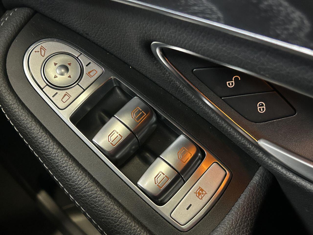 Mercedes-Benz C Class view 48