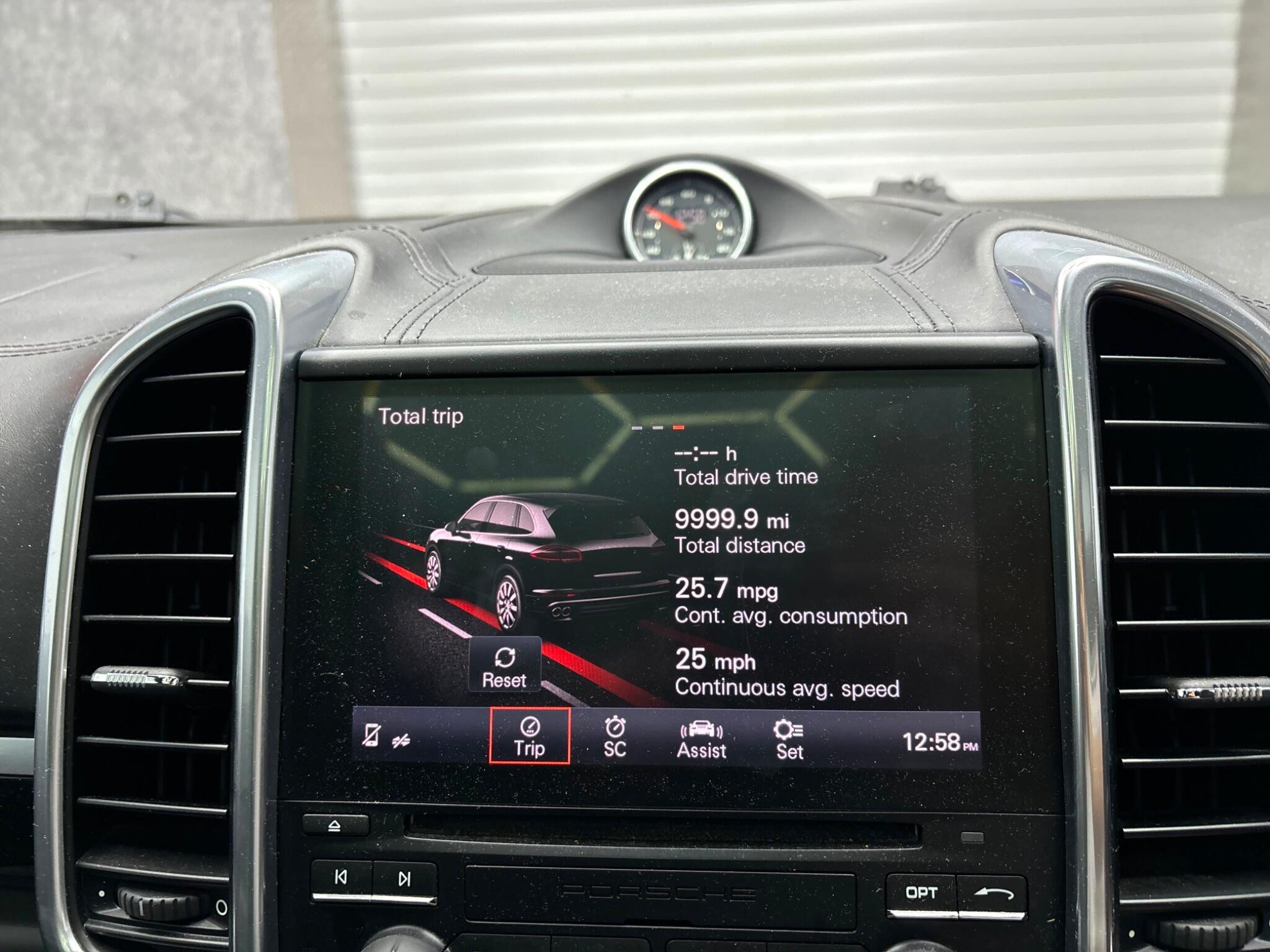 Porsche Cayenne view 47