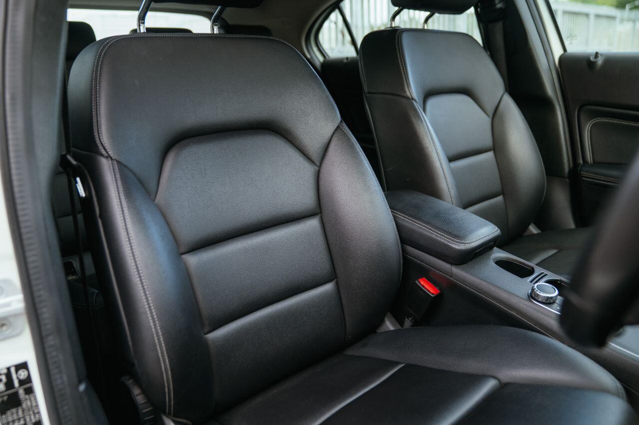 Mercedes-Benz A-Class view 3