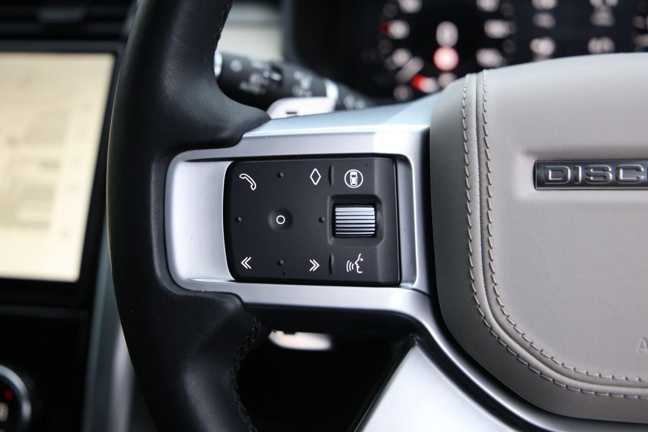 Land Rover Discovery view 45