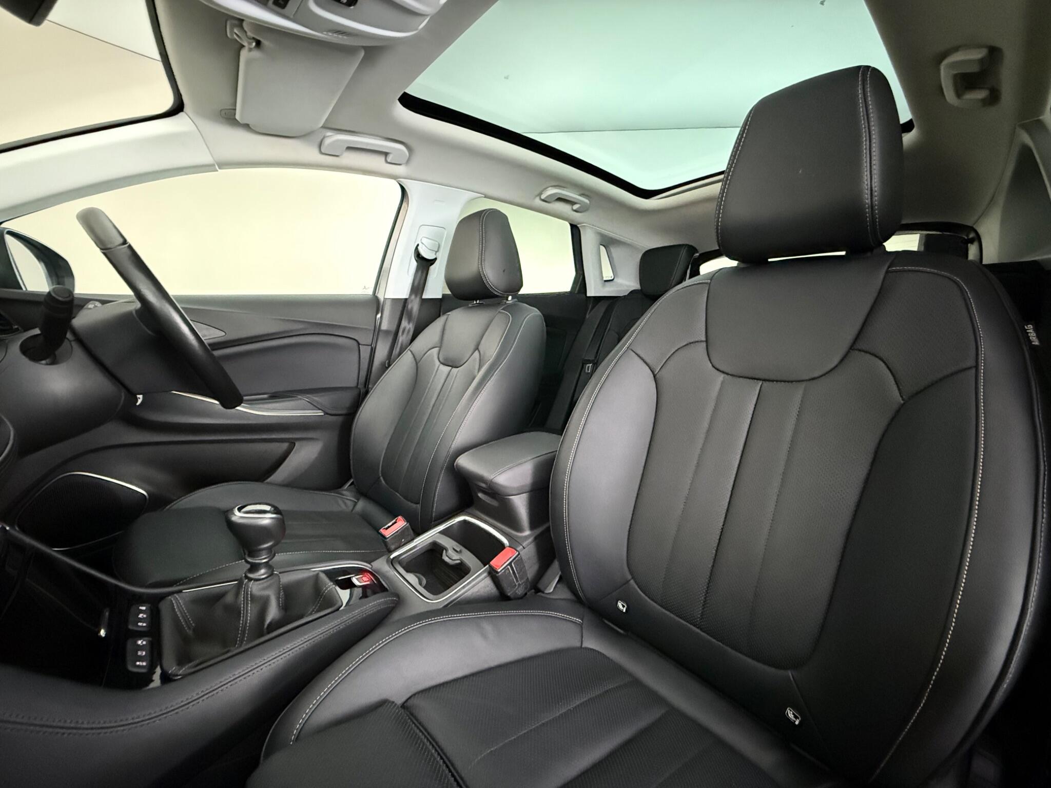 Vauxhall Grandland X view 29