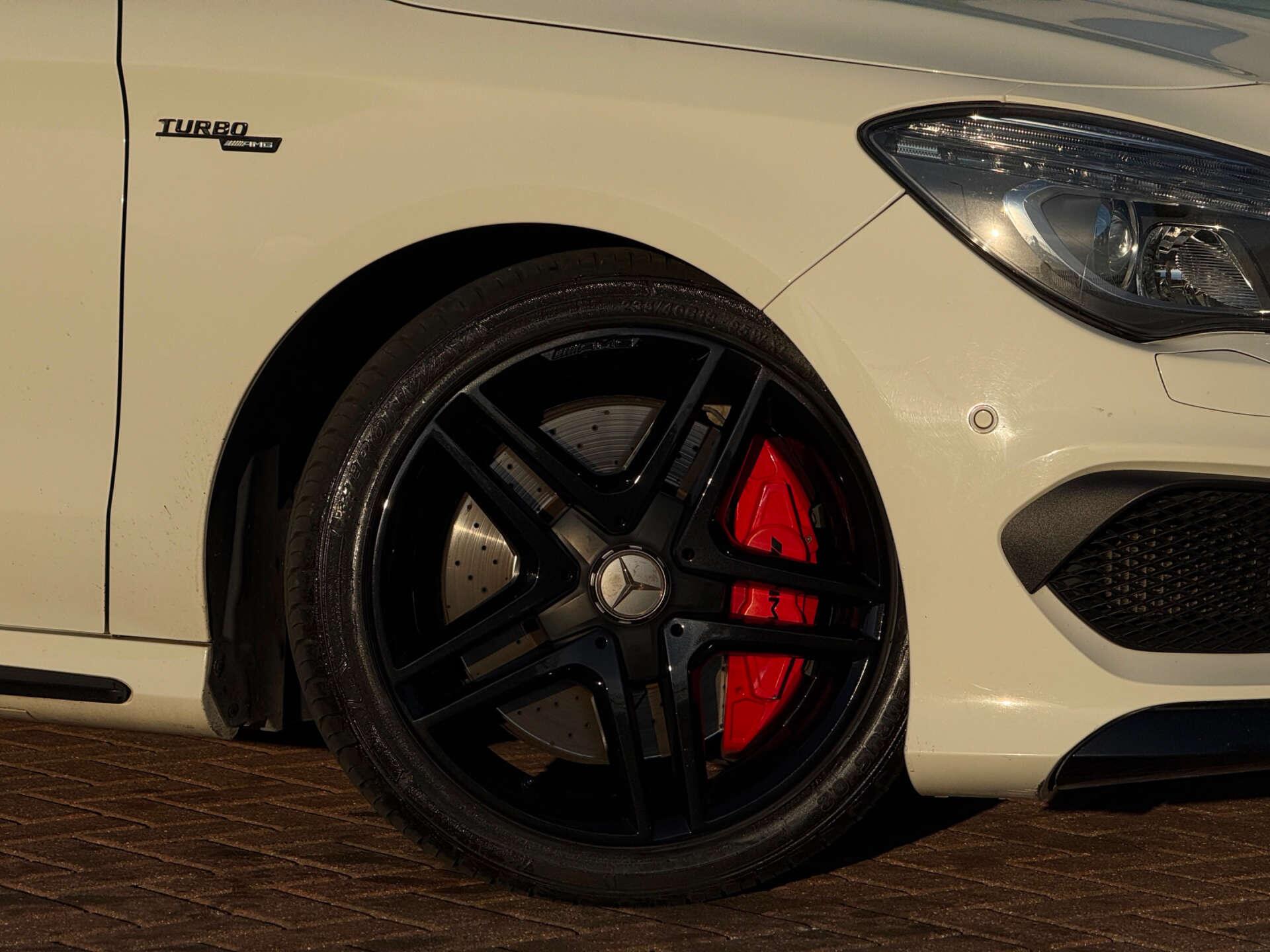Mercedes-Benz Cla view 18