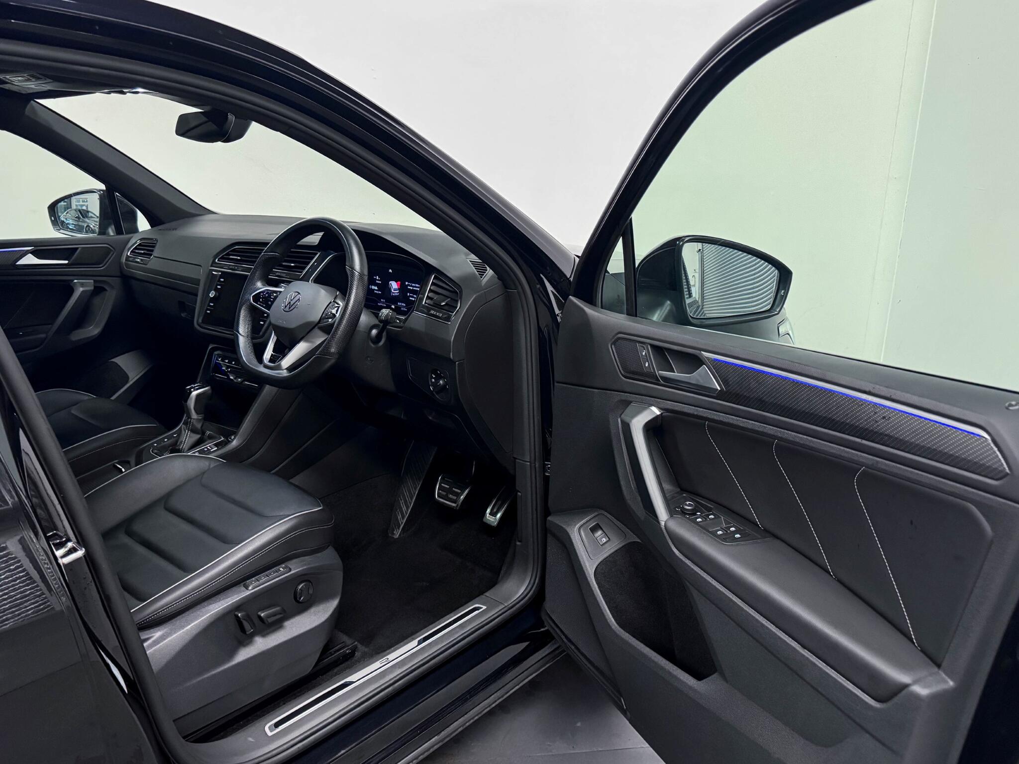 Volkswagen Tiguan view 19