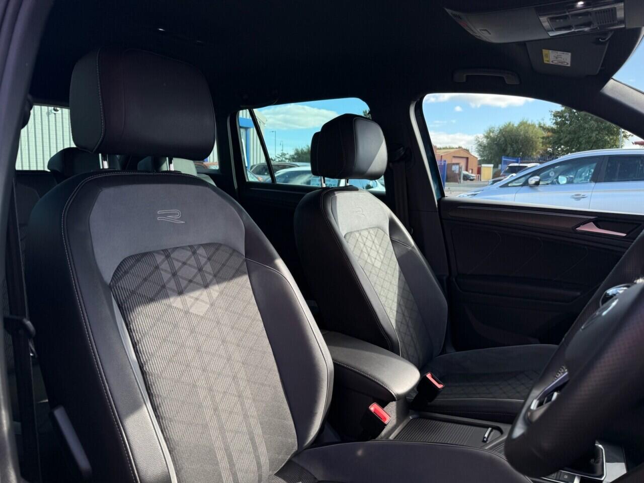 Volkswagen Tiguan view 41