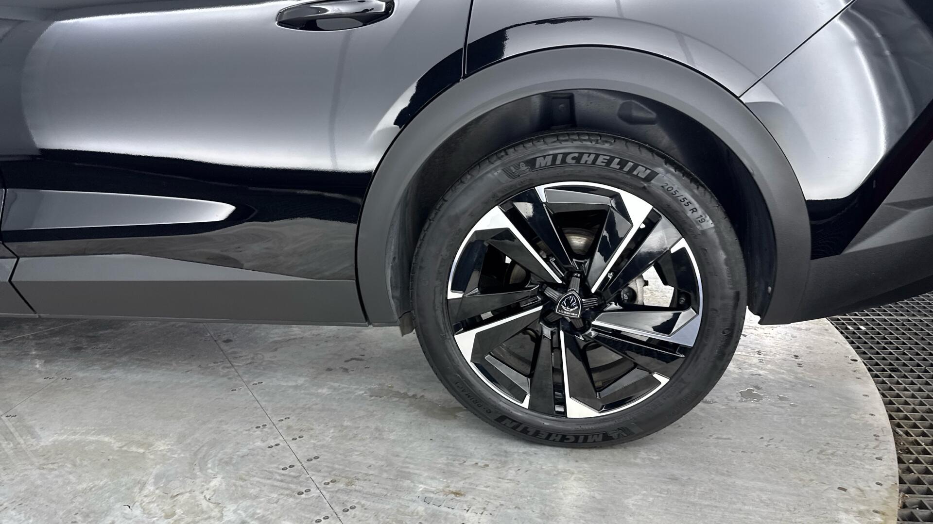 Peugeot 408 view 24
