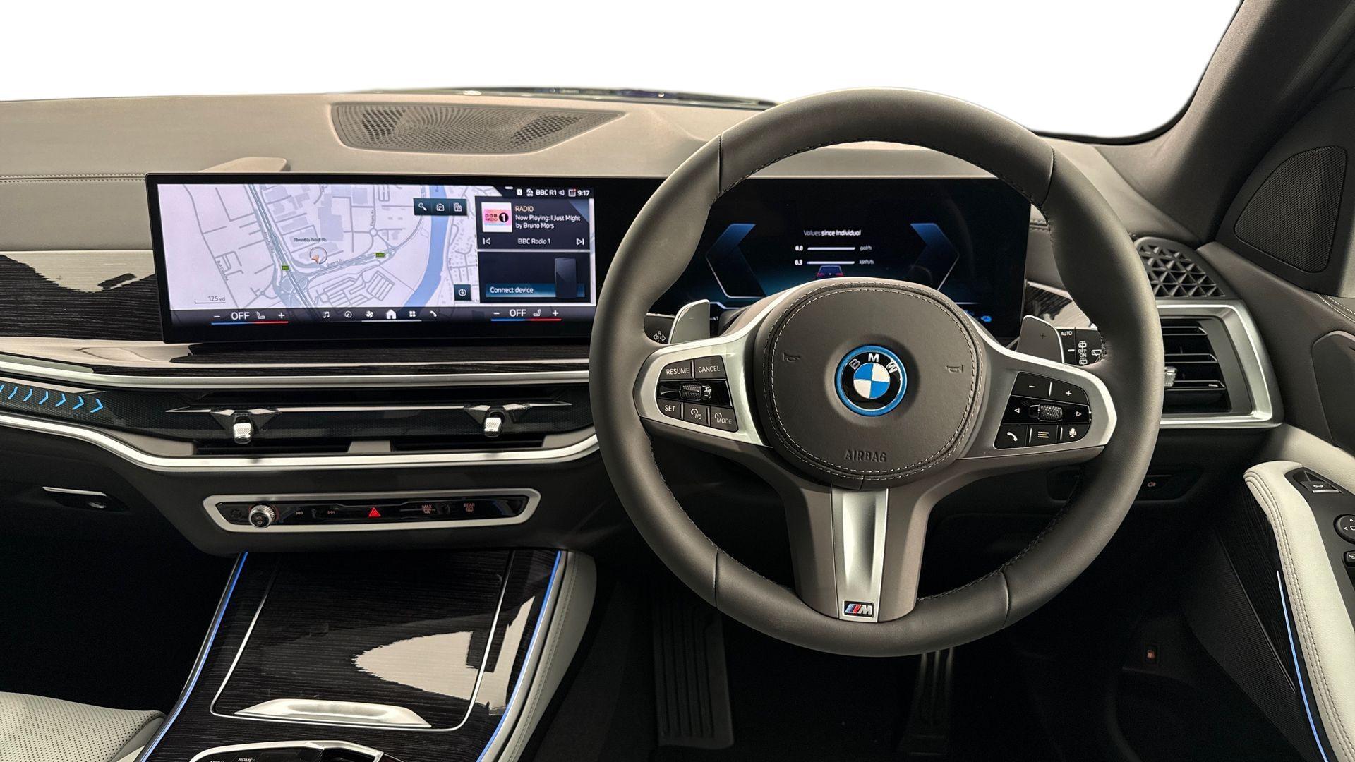 BMW X5 view 5