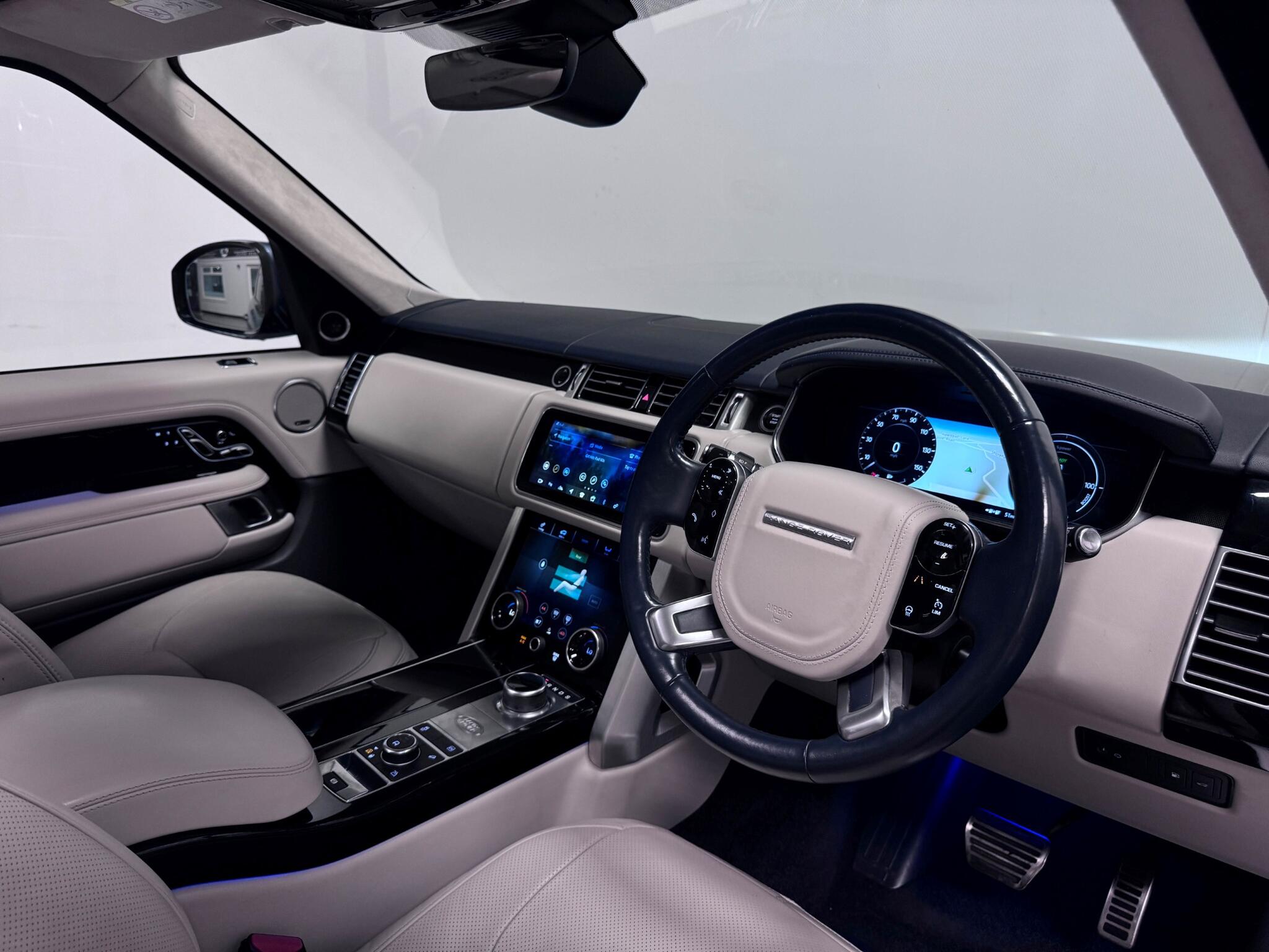 Land Rover Range Rover view 40