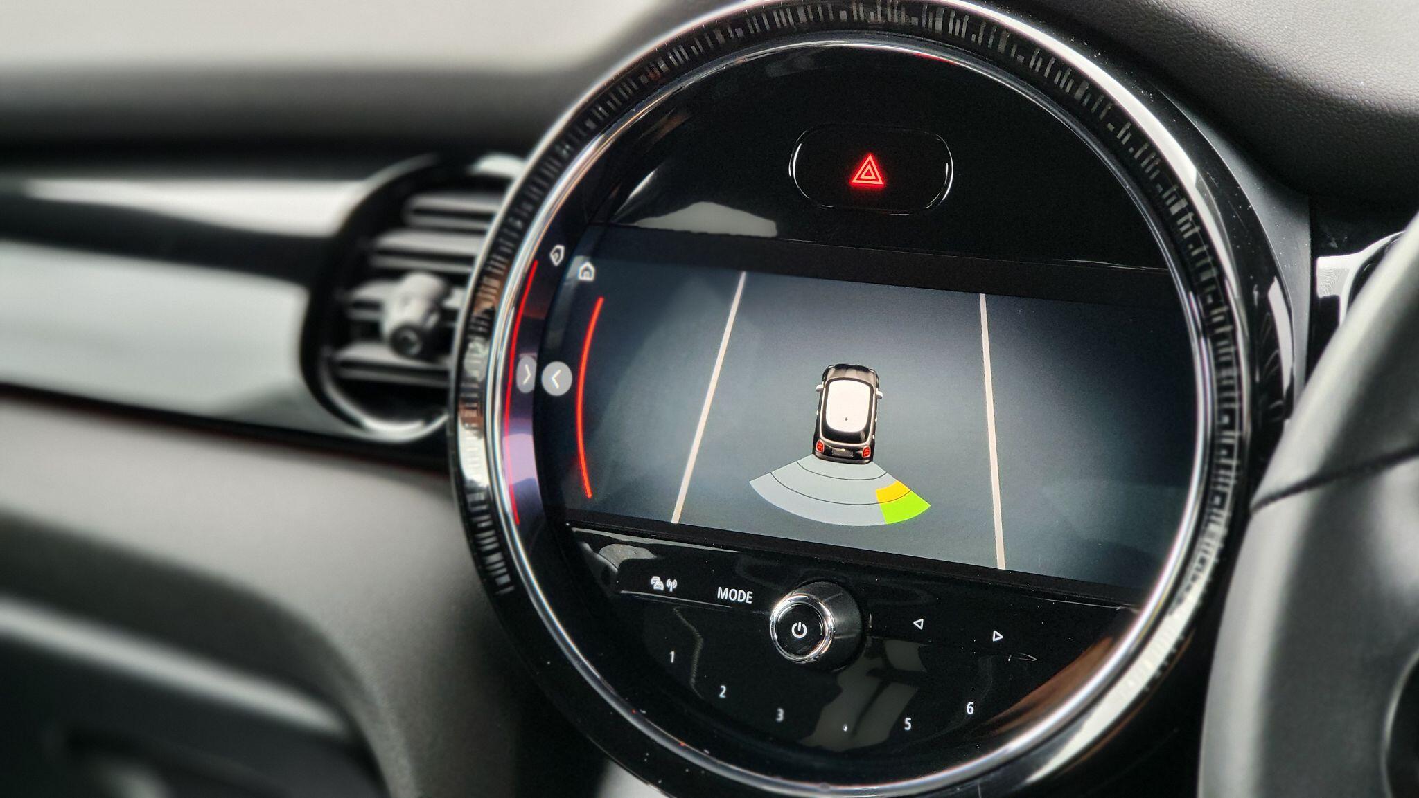 Mini Hatch view 20