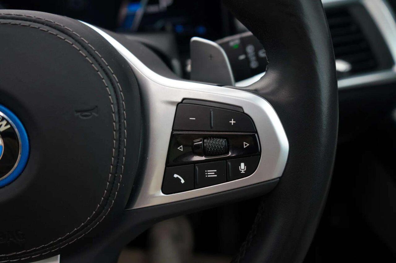 BMW X5 view 25